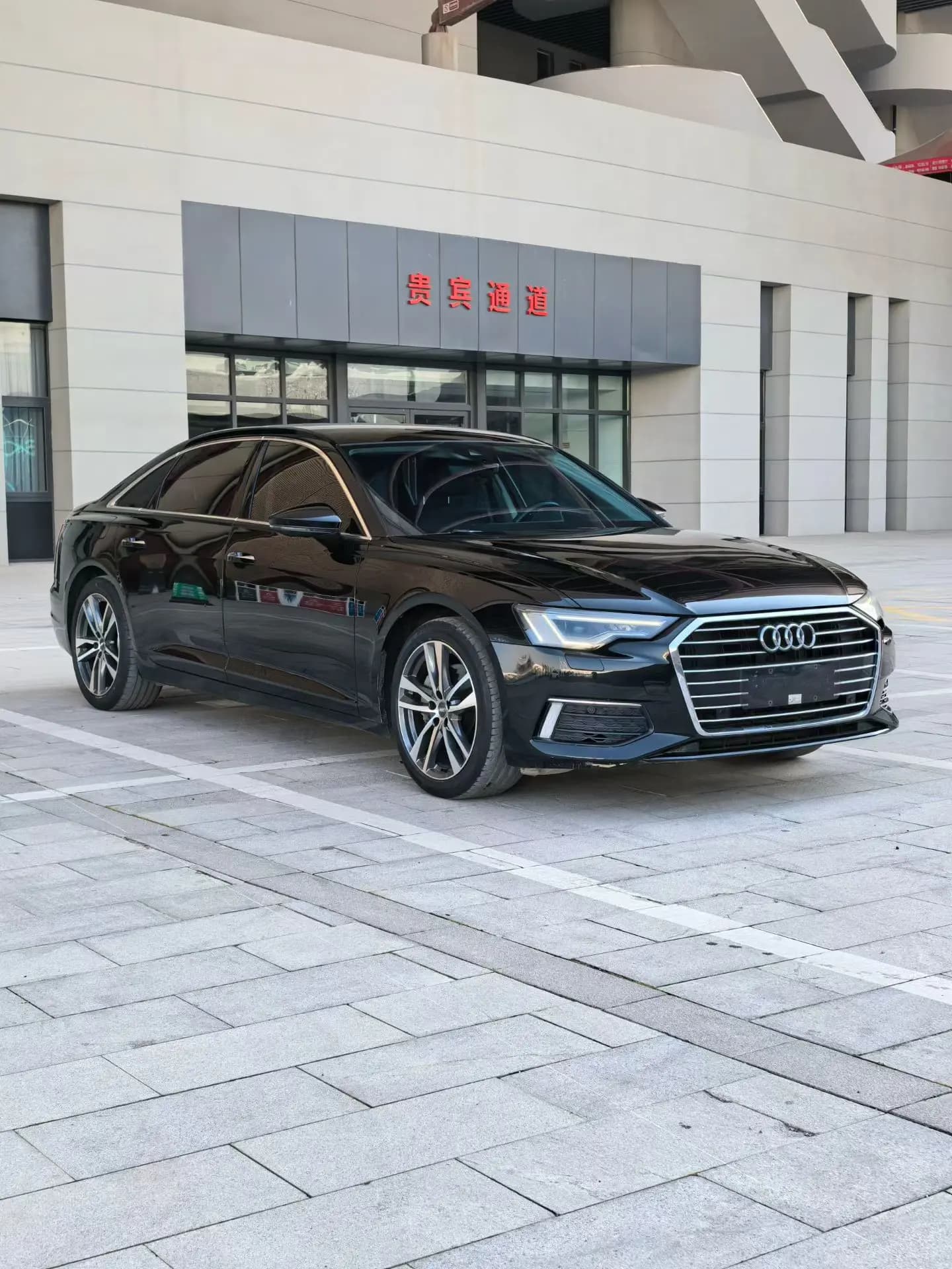 Audi A6L 2021 г. 85073 км. — фото 3