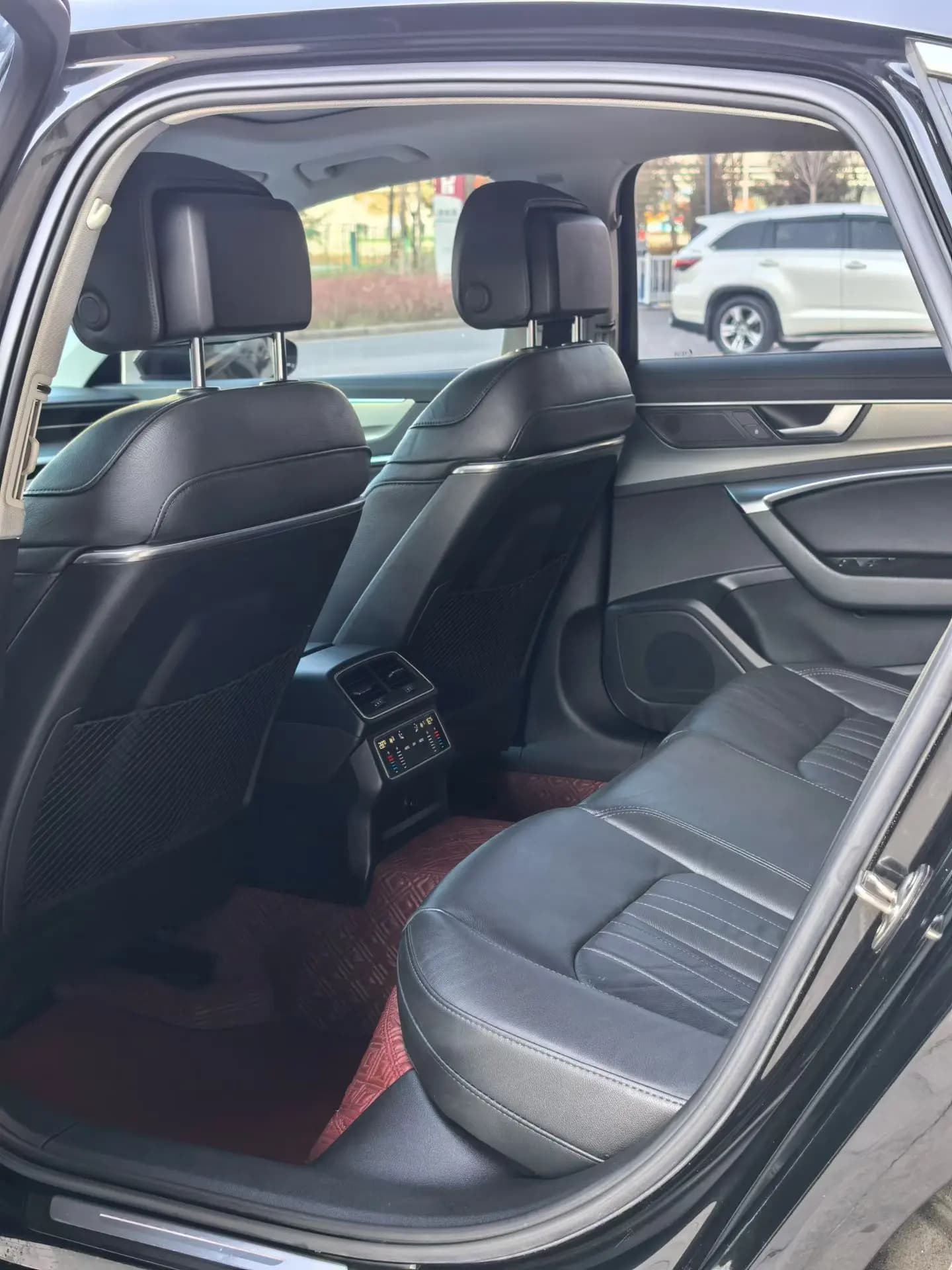 Audi A6L 2021 г. 85073 км. — фото 9