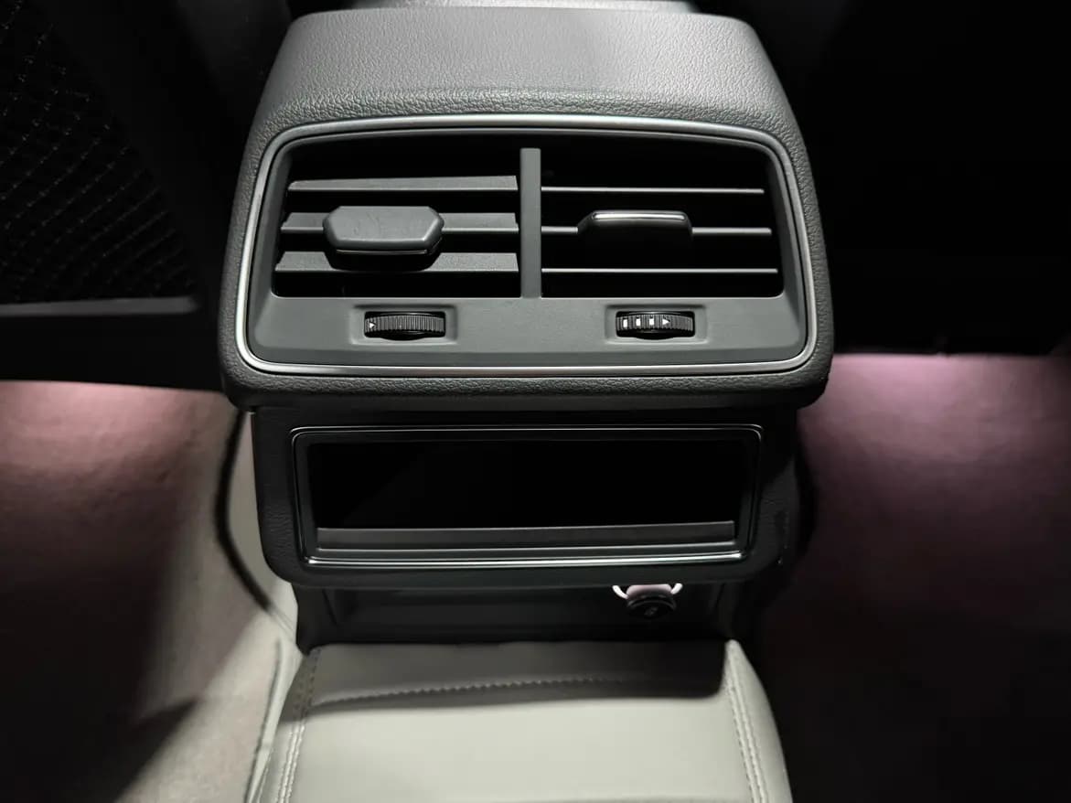 Audi A6L 2024 г. 25113 км. — фото 11