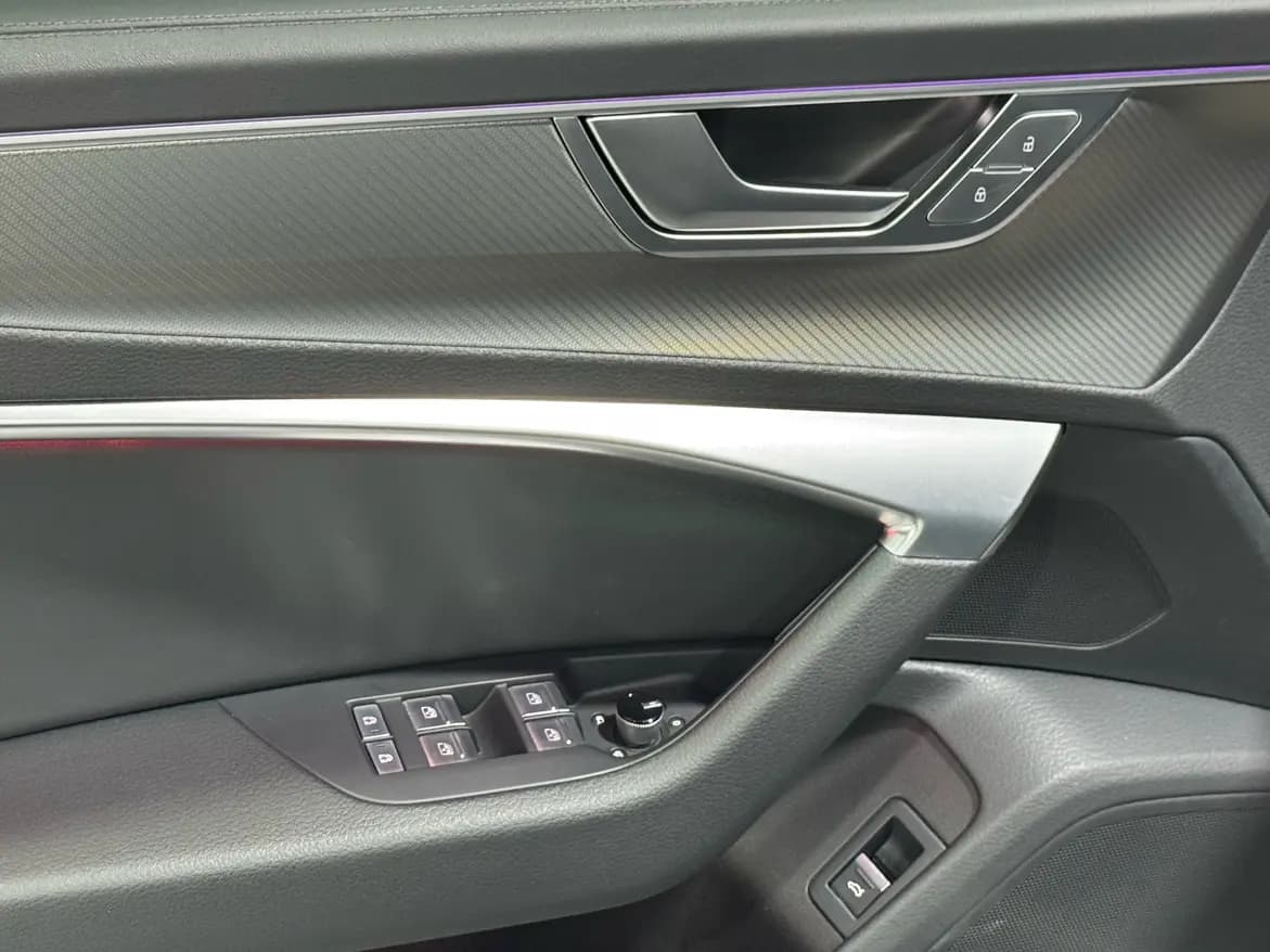 Audi A6L 2024 г. 25113 км. — фото 24