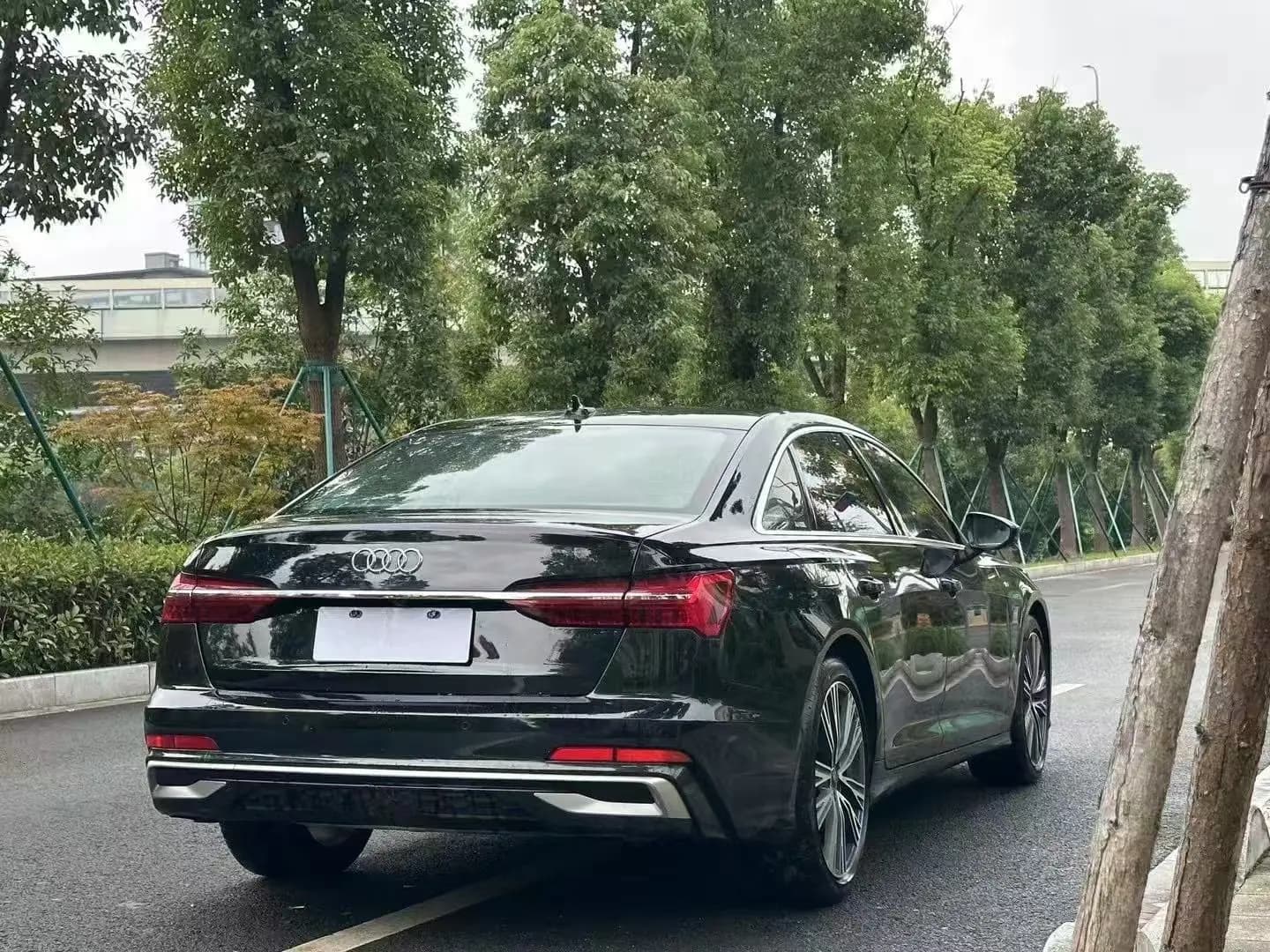 Audi A6L 2023 г. 28112 км. — фото 5
