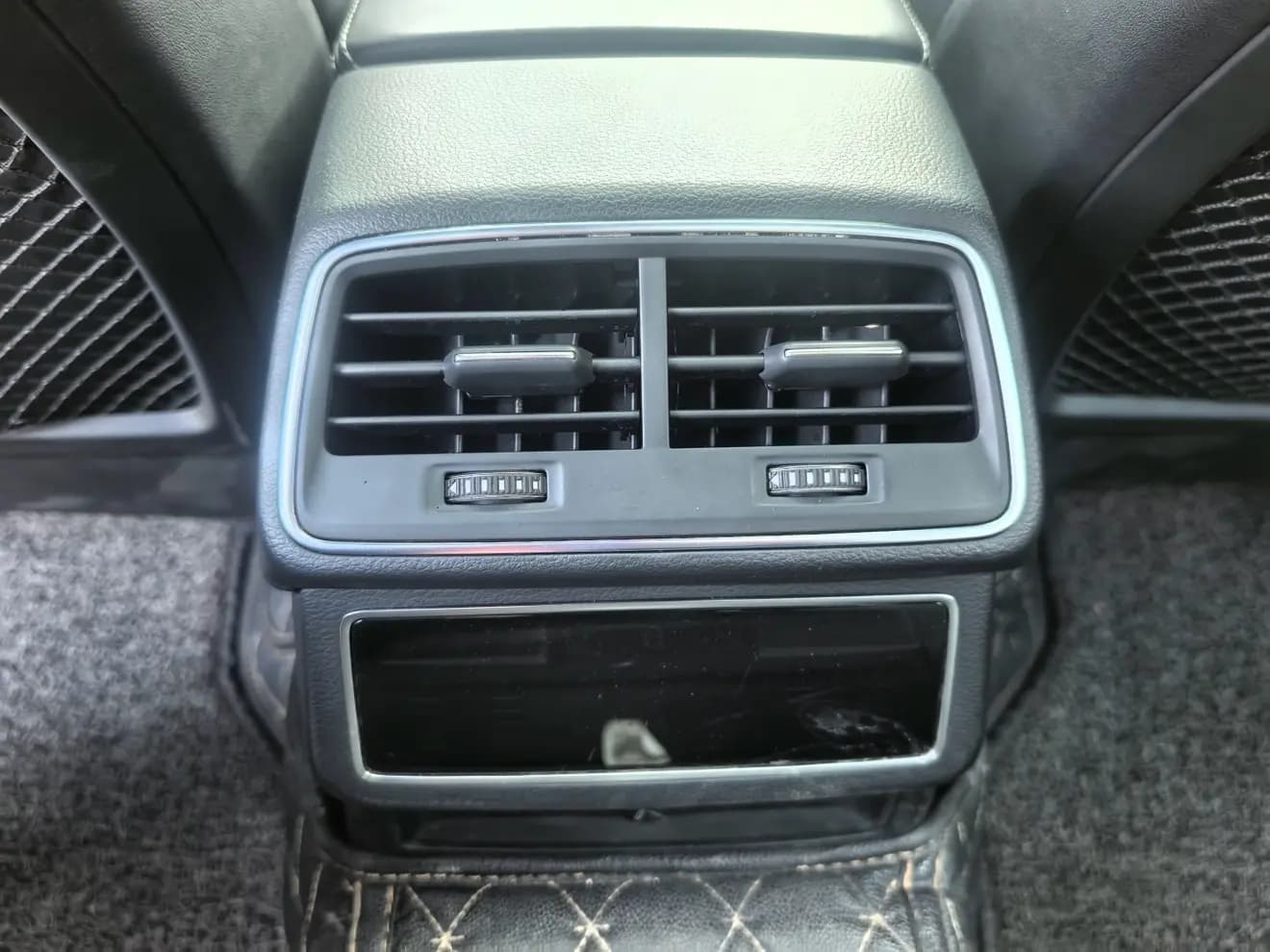 Audi A6L 2021 г. 55072 км. — фото 9