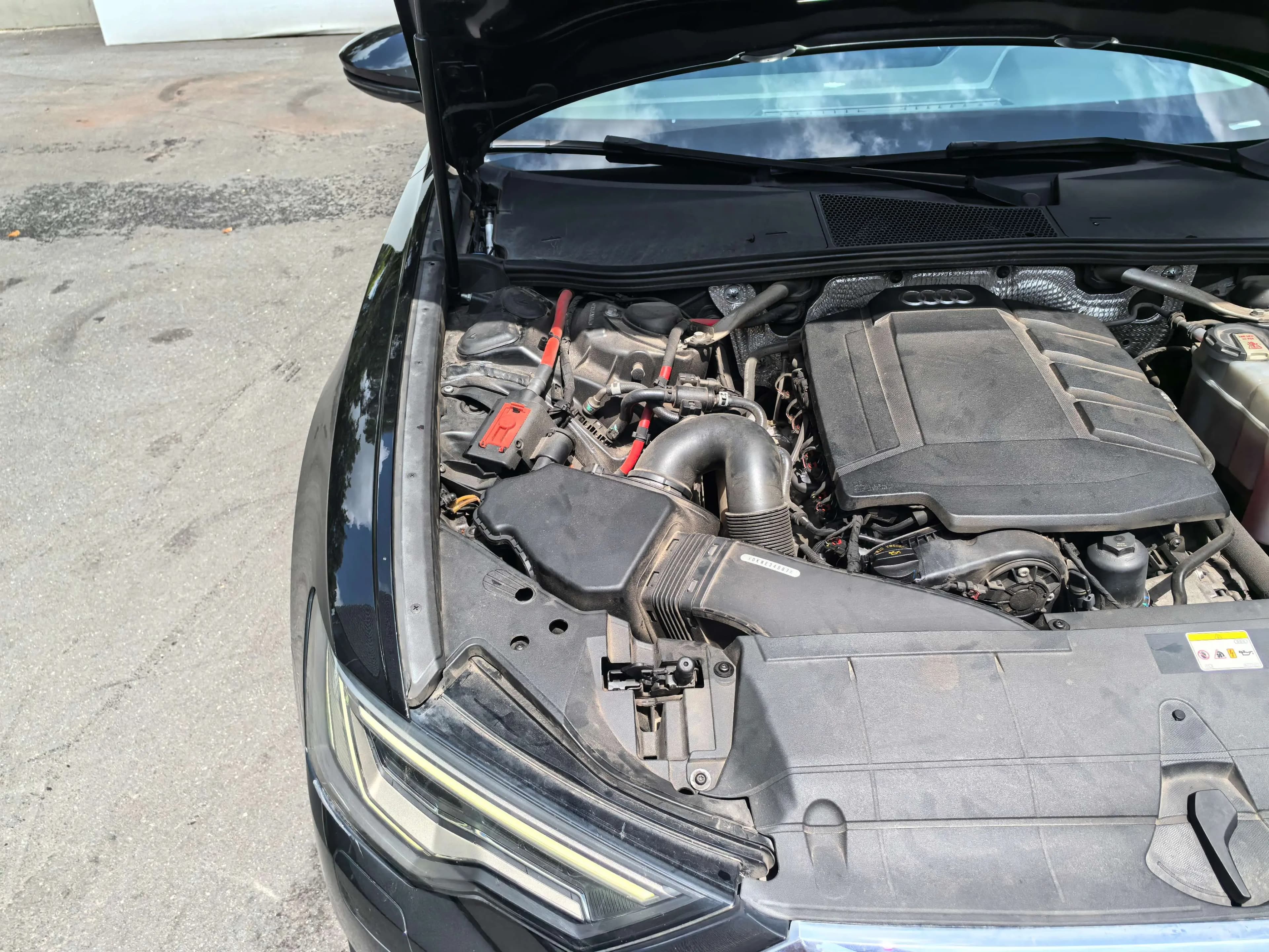 Audi A6L 2021 г. 99122 км. — фото 12