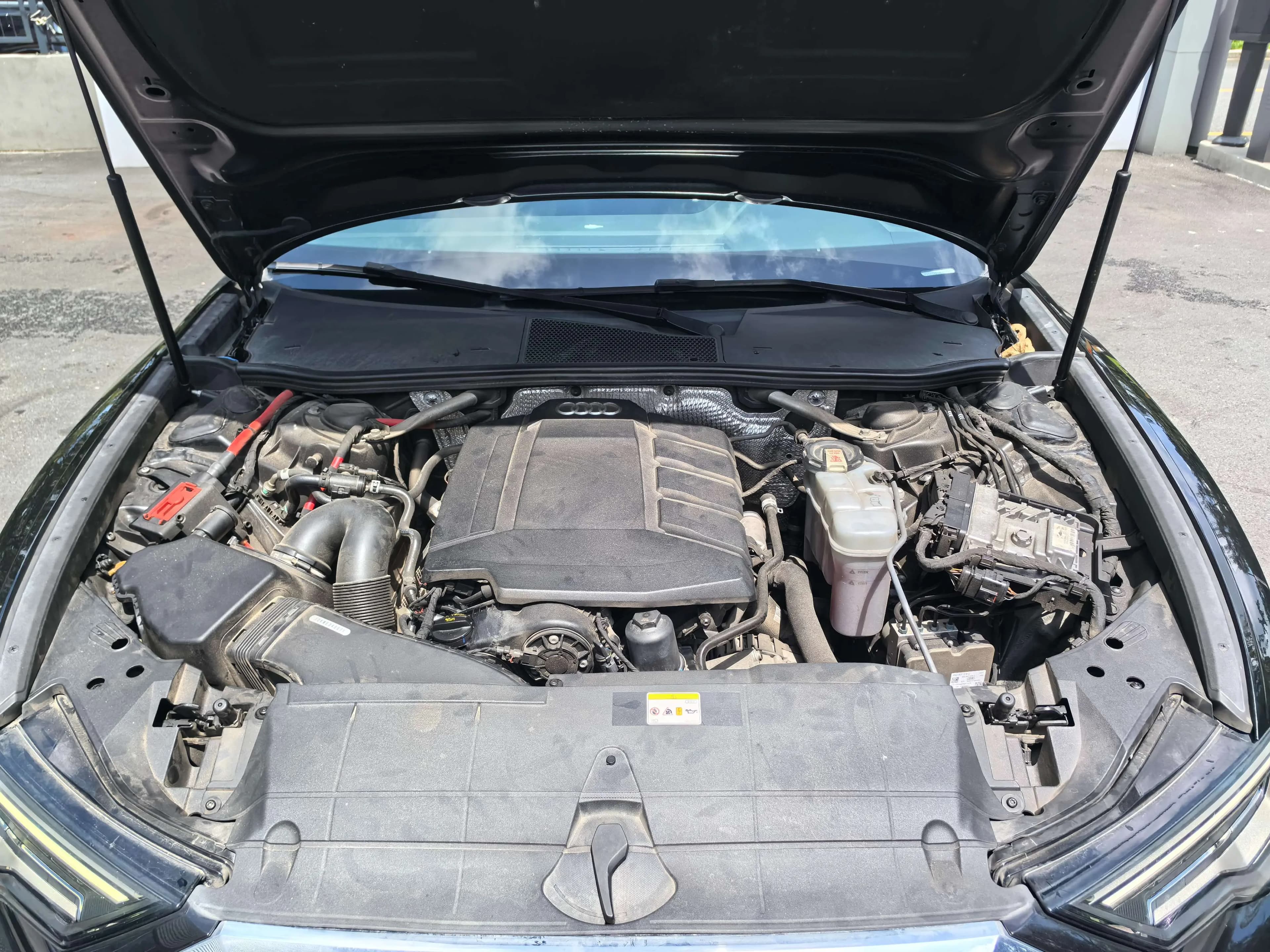 Audi A6L 2021 г. 99122 км. — фото 14