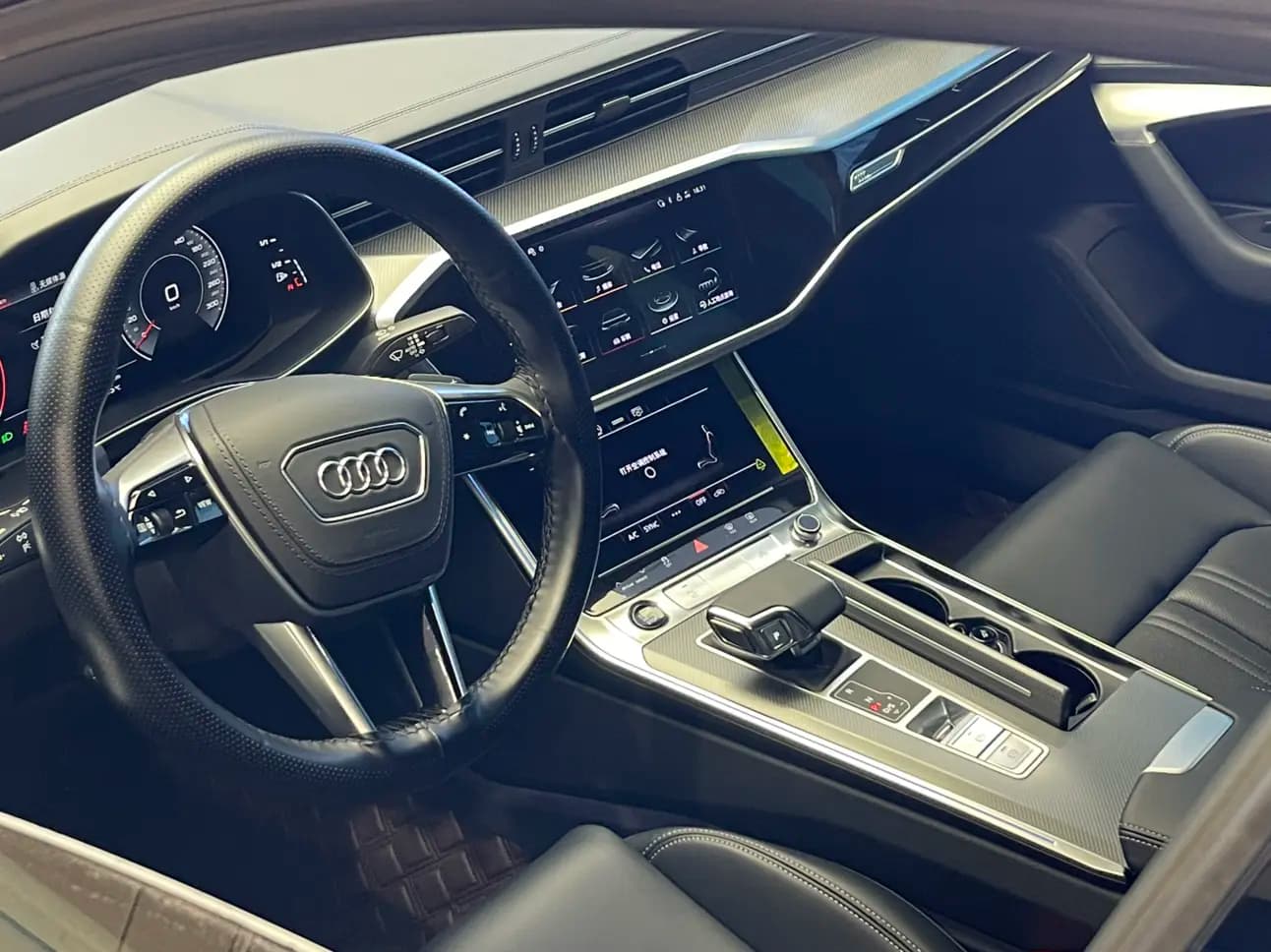 Audi A6L 2025 г. 6108 км. — фото 11