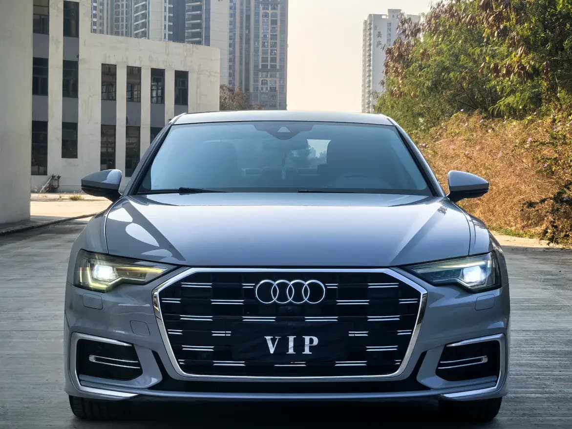 Audi A6L 2021 г. 149071 км. — фото 2