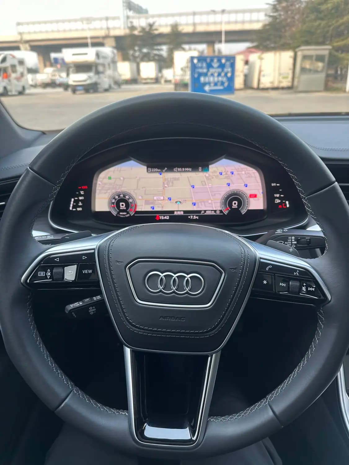 Audi A6L 2023 г. 60106 км. — фото 12