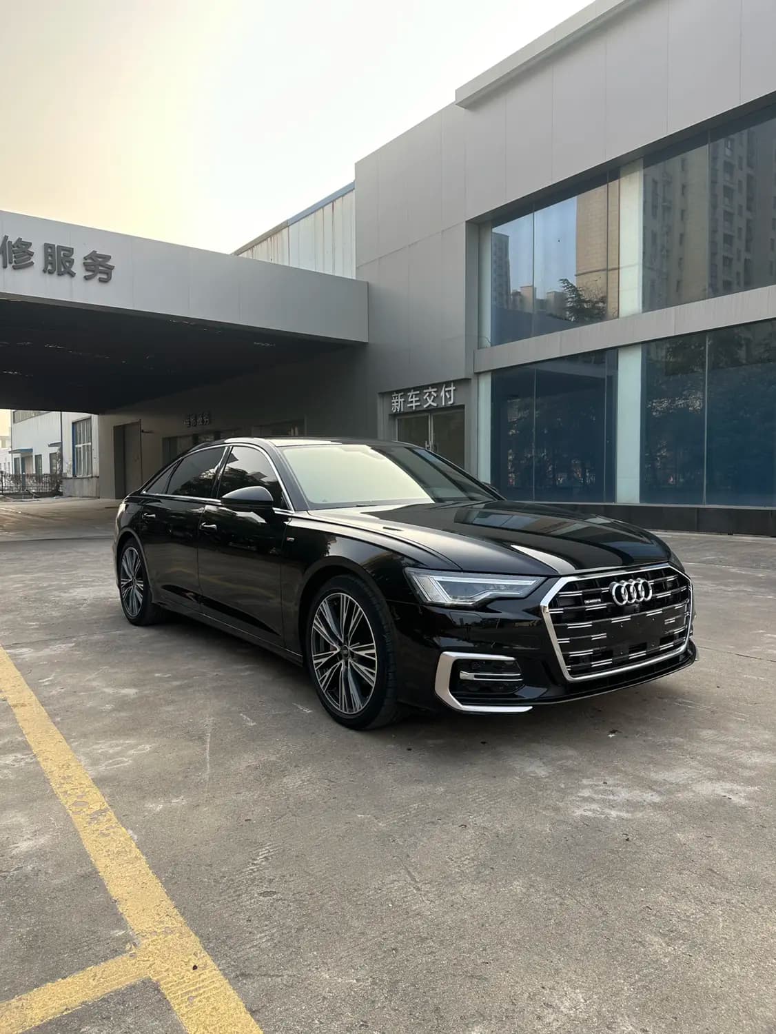 Audi A6L 2023 г. 60106 км. — фото 3
