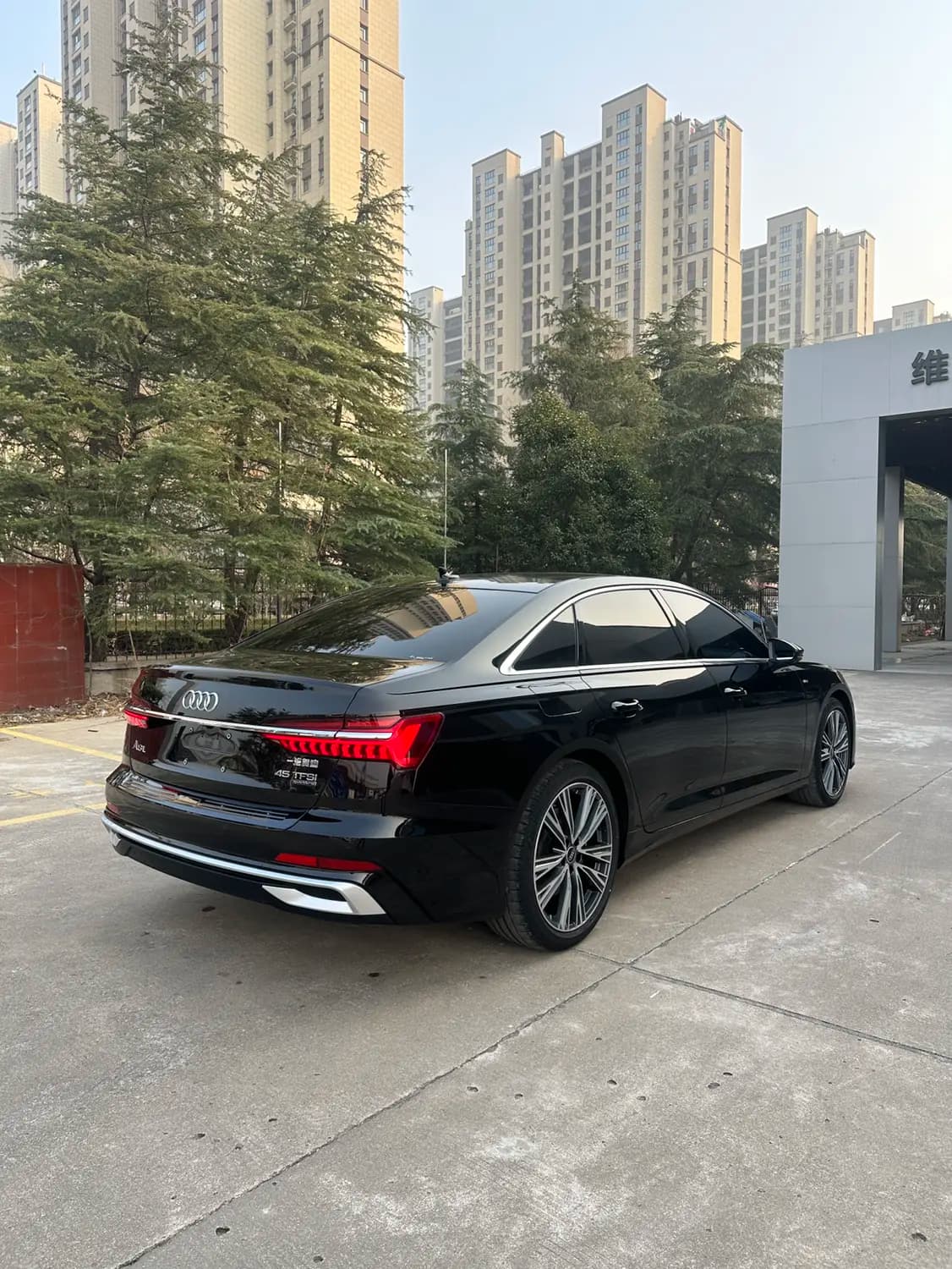 Audi A6L 2023 г. 60106 км. — фото 6