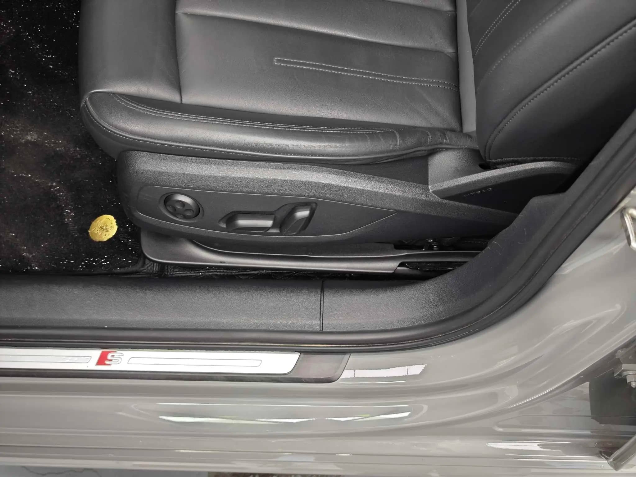 Audi A4 2022 г. 42013 км. — фото 25