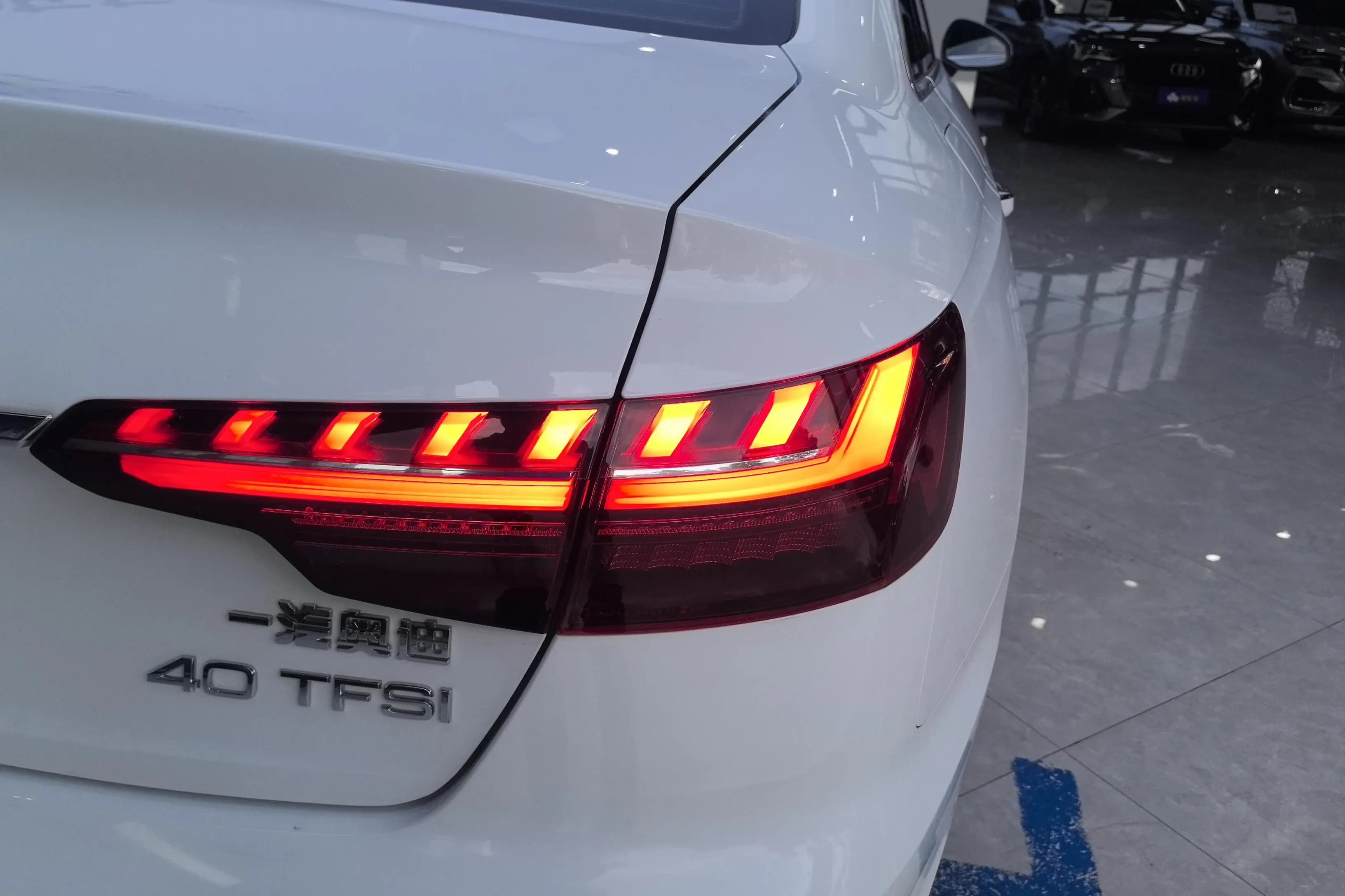 Audi A4L 2021 г. 79807 км. — фото 5