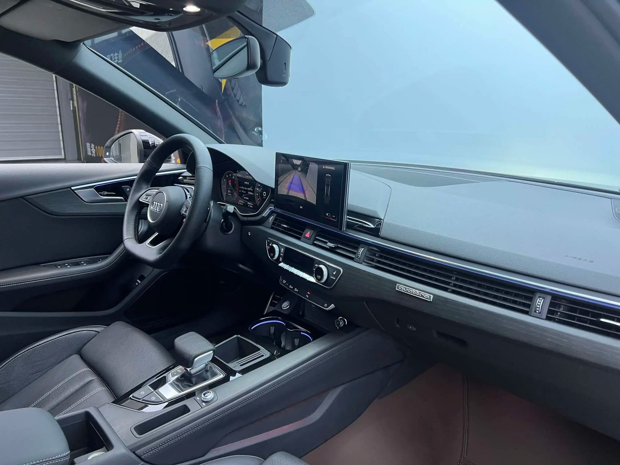 Audi A4L 2023 г. 27006 км. — фото 12