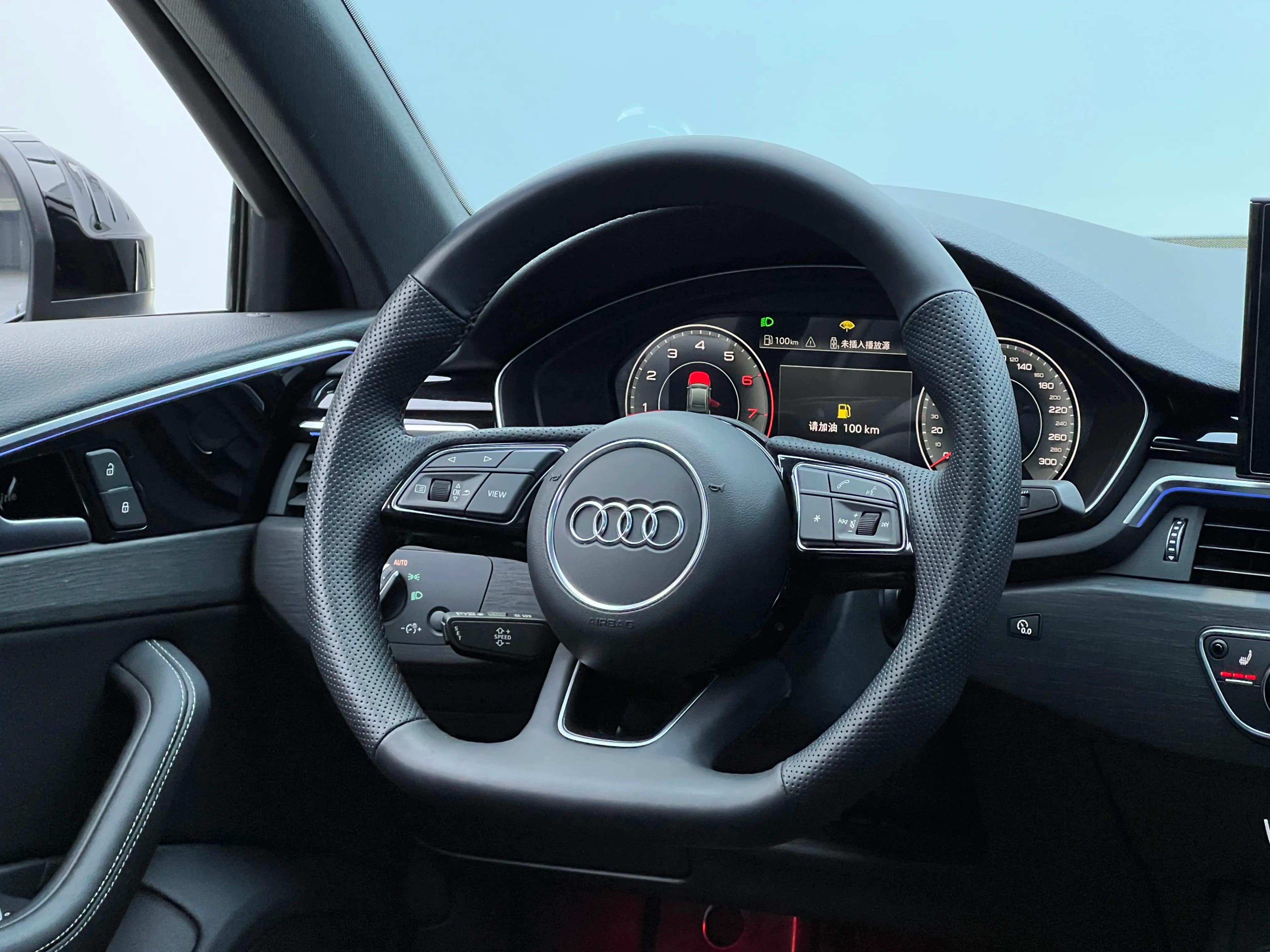 Audi A4L 2023 г. 27006 км. — фото 14