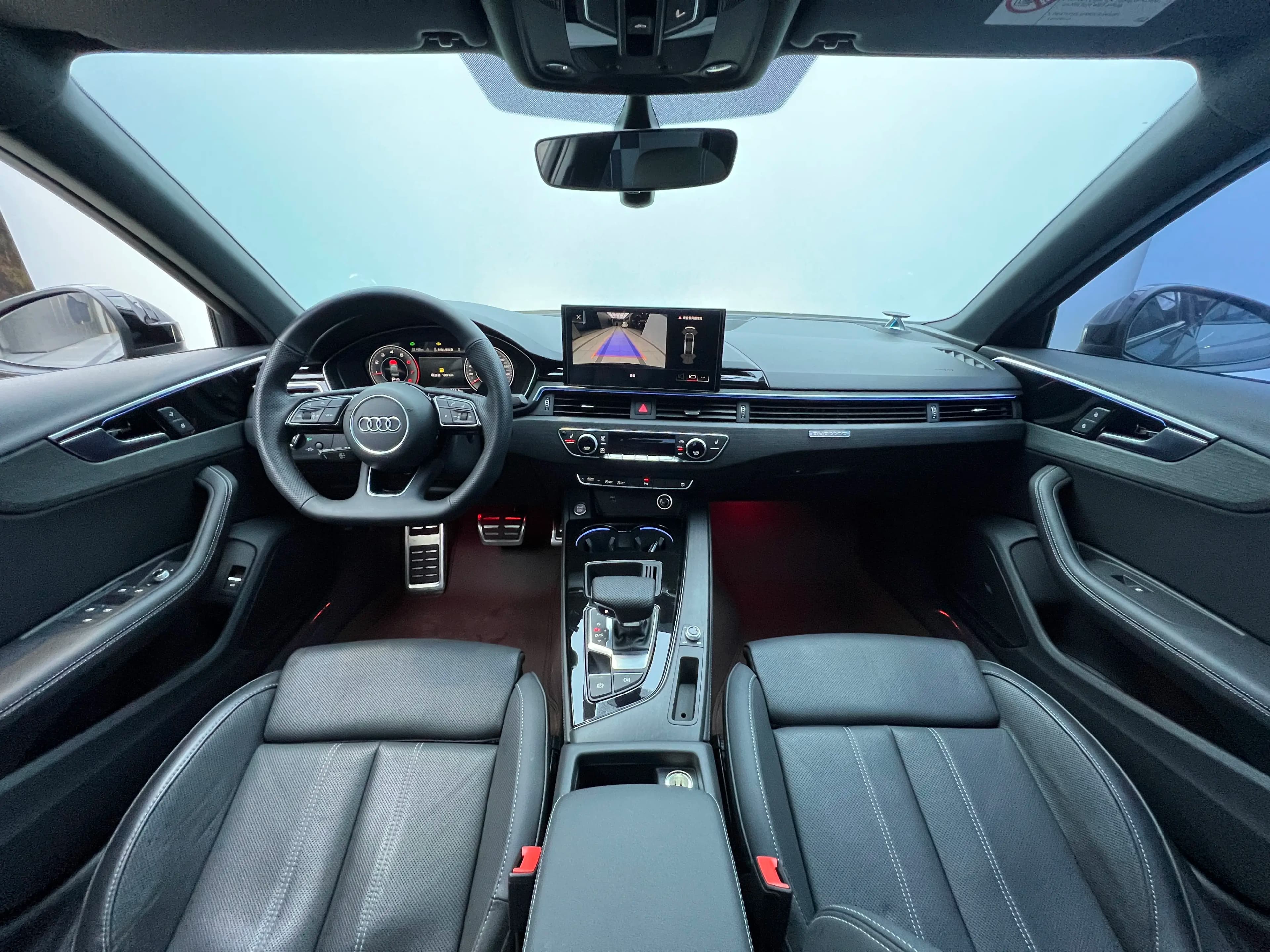 Audi A4L 2023 г. 27006 км. — фото 17