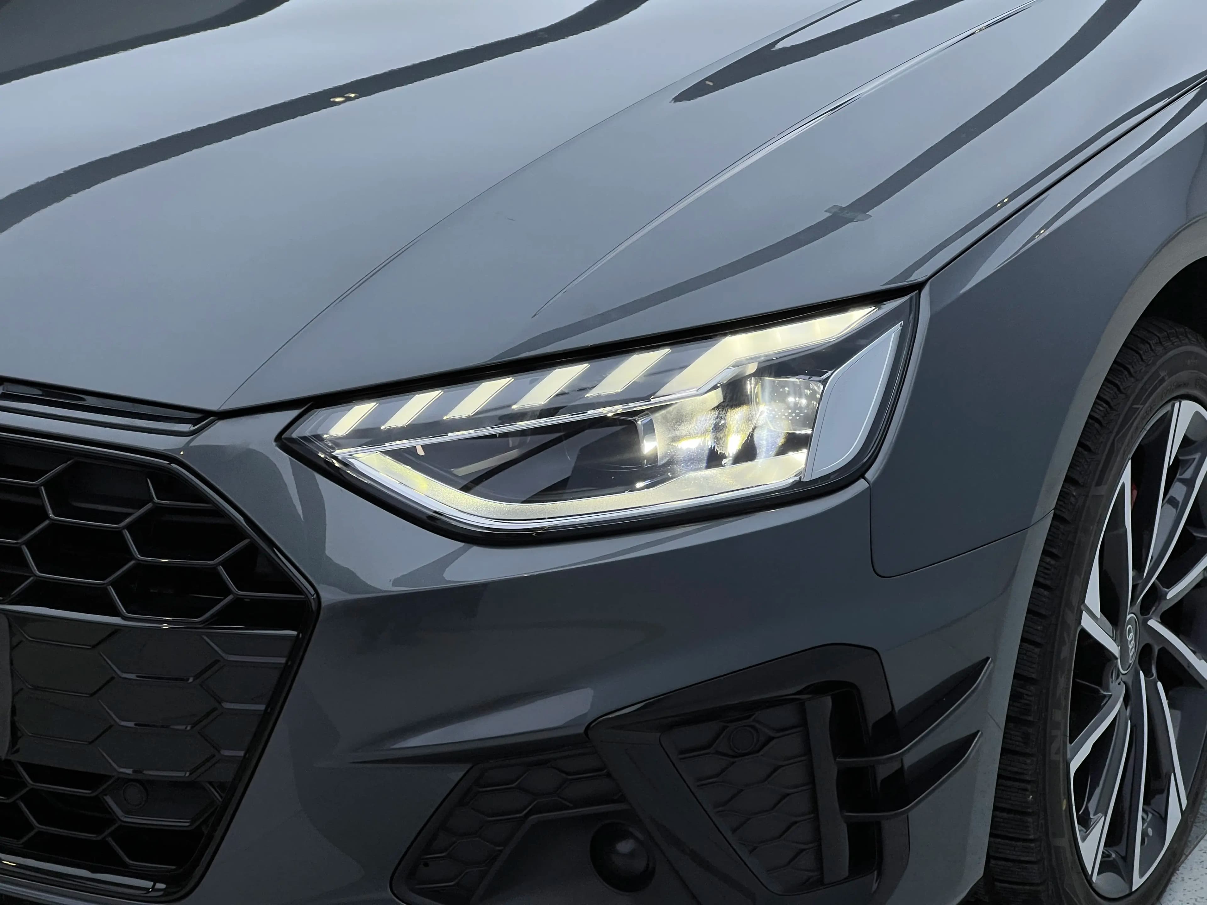 Audi A4L 2023 г. 27006 км. — фото 3