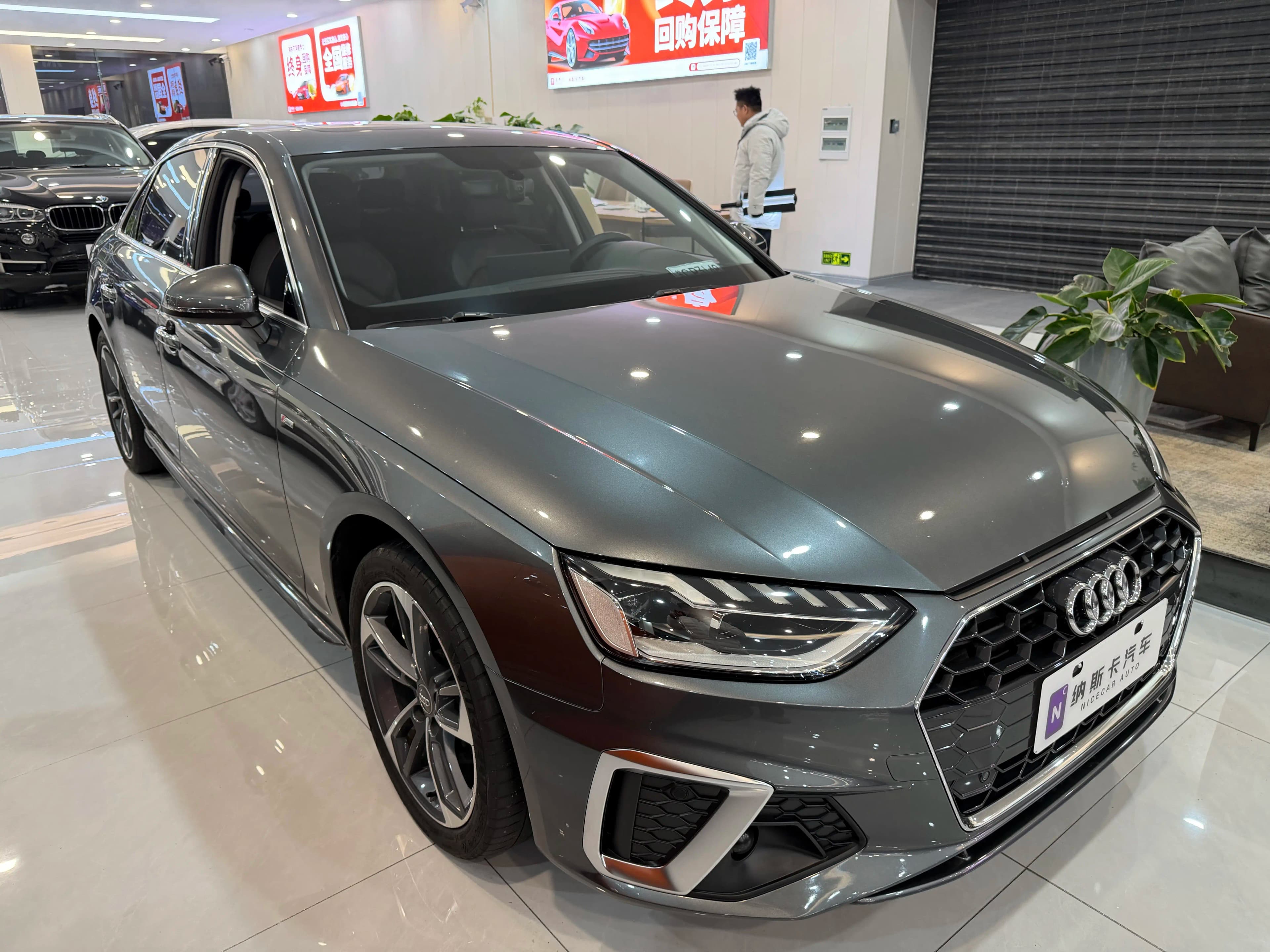 Audi A4L 2021 г. 69804 км. — фото 3