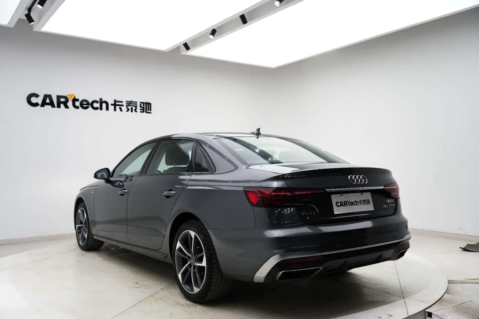 Audi A4L 2021 г. 69048 км. — фото 5