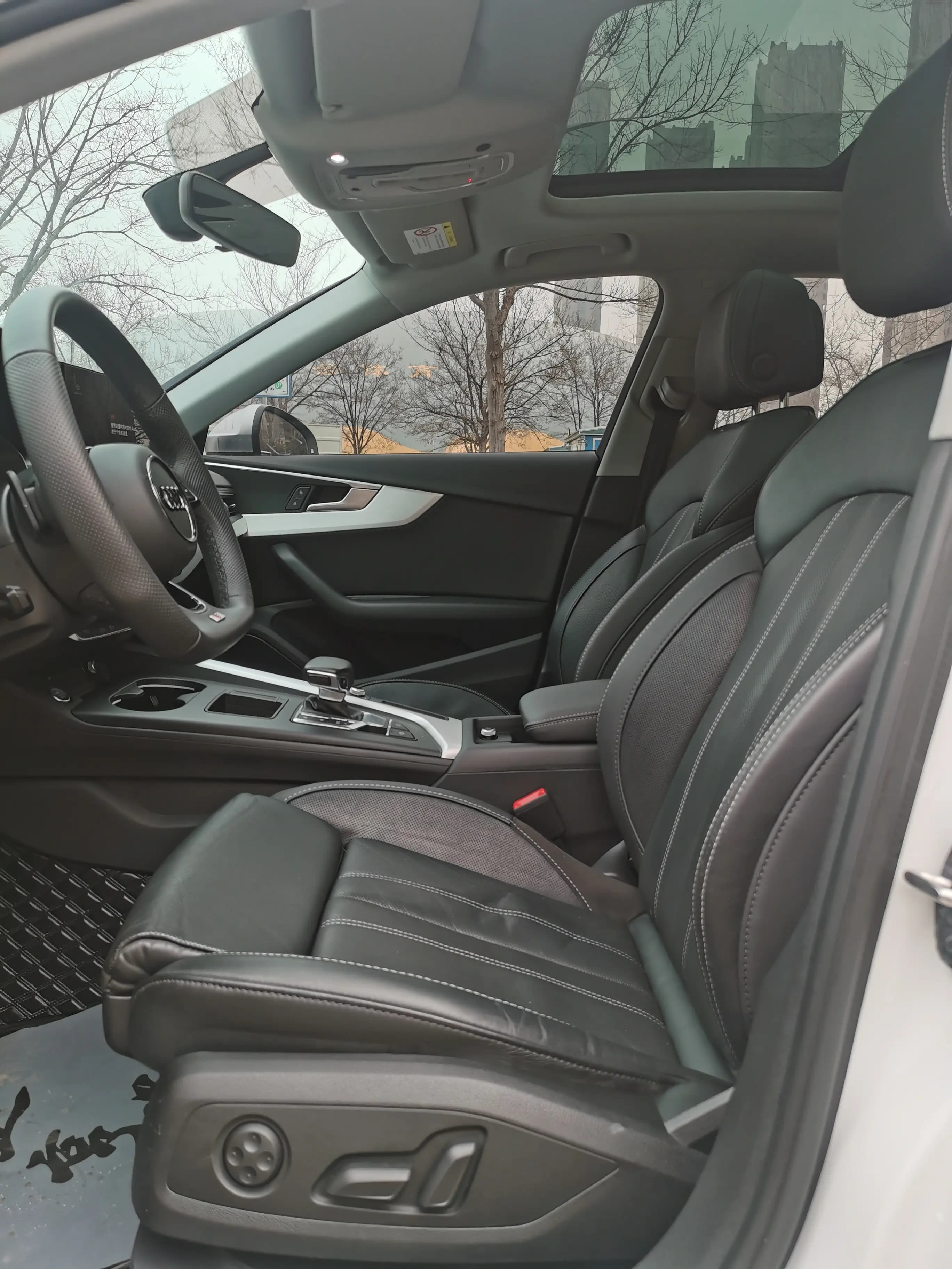 Audi A4L 2023 г. 50143 км. — фото 7