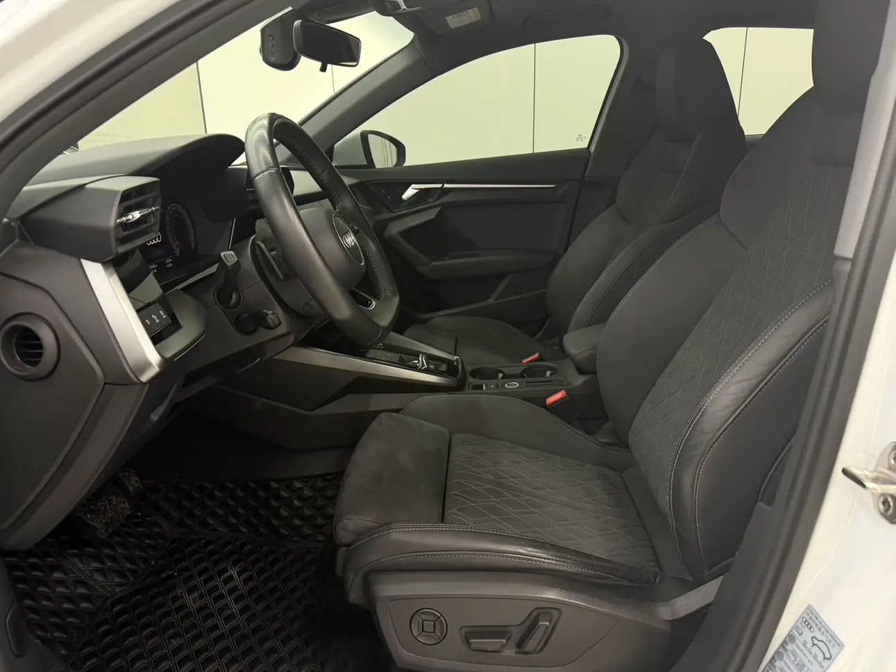 Audi A3 2021 г. 45008 км. — фото 14