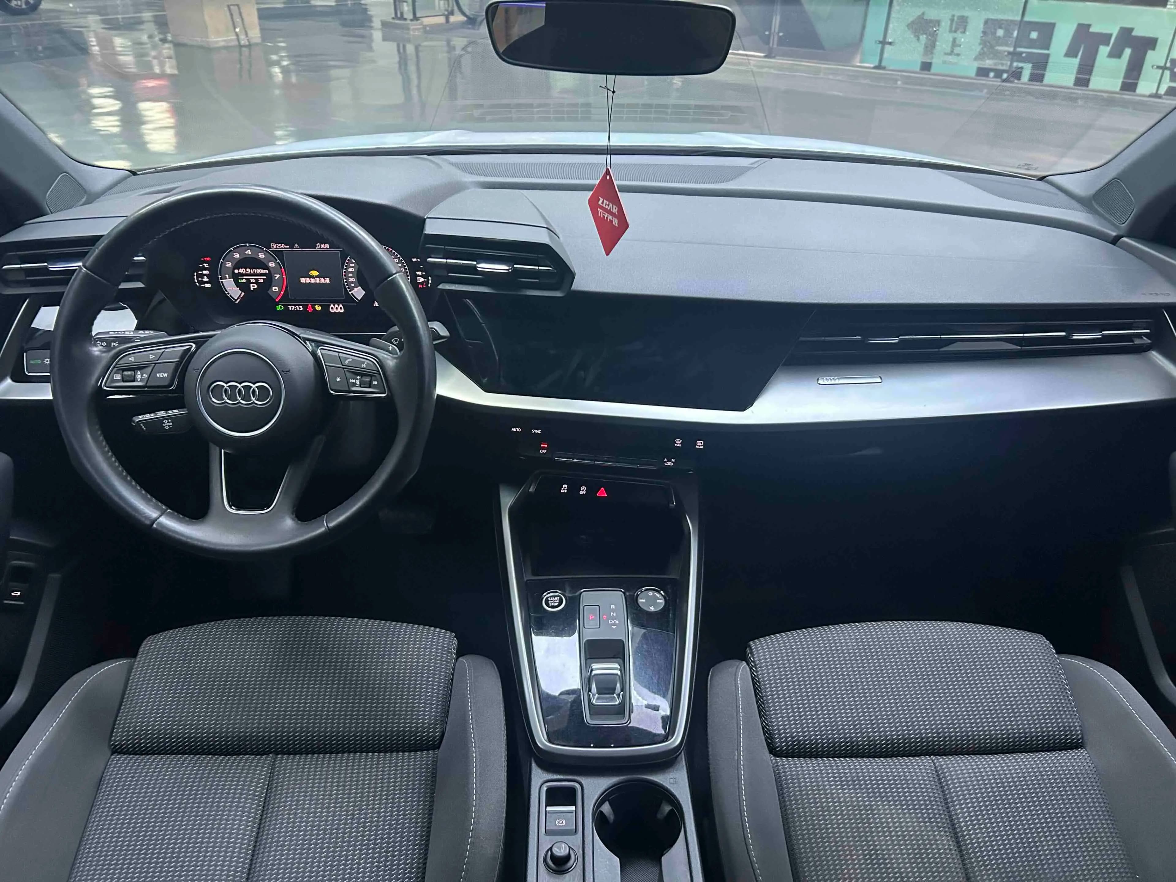 Audi A3 2022 г. 64012 км. — фото 21