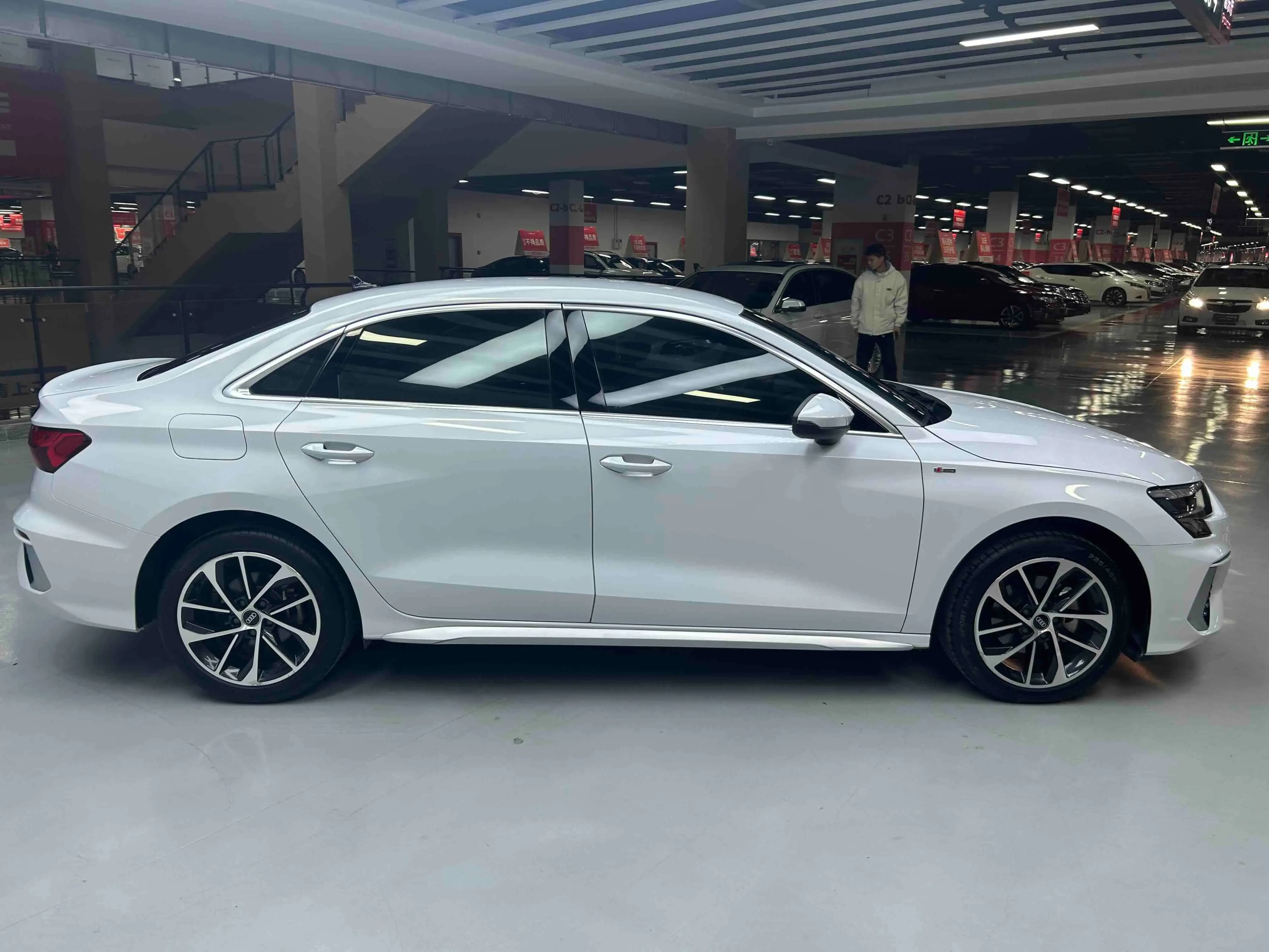 Audi A3 2022 г. 64012 км. — фото 6