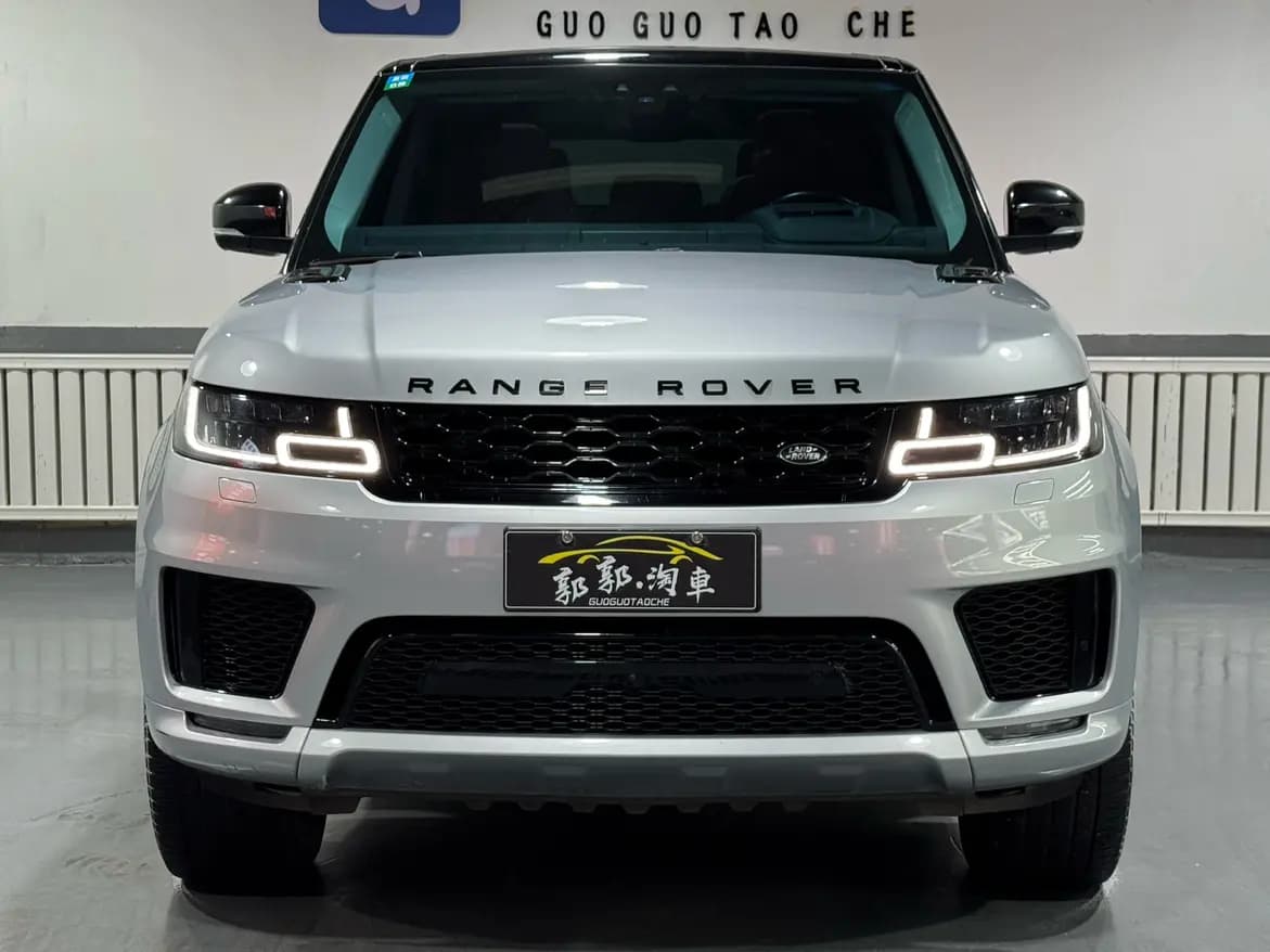 Land Rover Range Rover Sport 2021 г. 84030 км. — фото 2