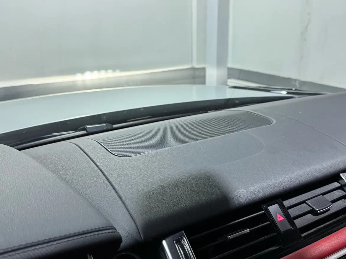 Land Rover Range Rover Sport 2021 г. 84030 км. — фото 16