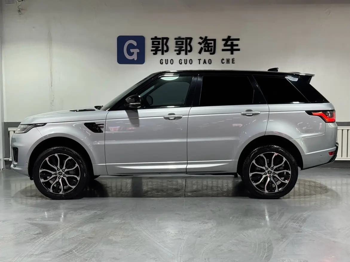 Land Rover Range Rover Sport 2021 г. 84030 км. — фото 4