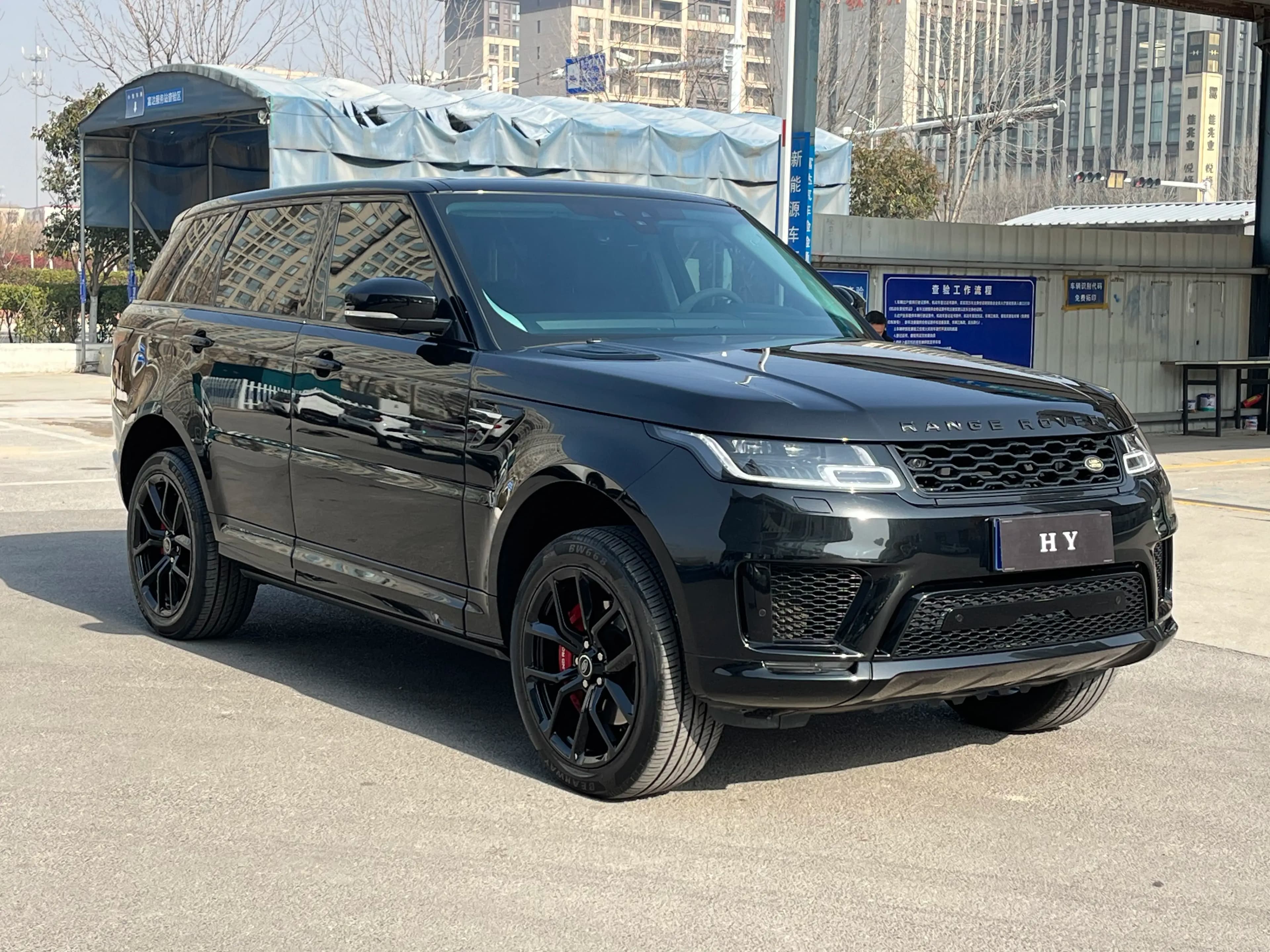 Land Rover Range Rover Sport 2021 г. 82029 км. — фото 3