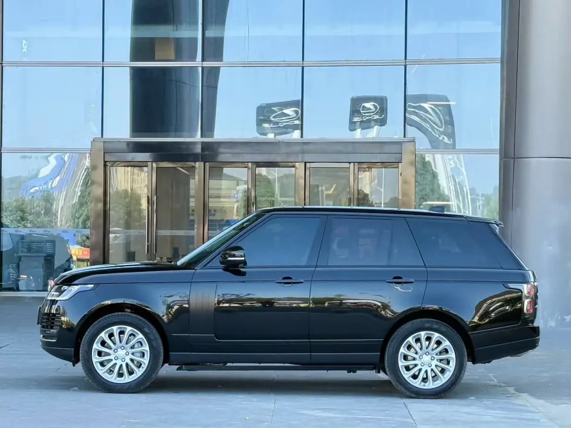 Land Rover Range rover 2021 г. 150044 км. — фото 3