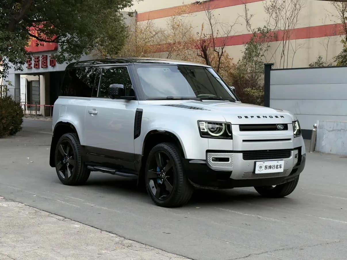 Land Rover Guard 2022 г. 45096 км. — фото 3