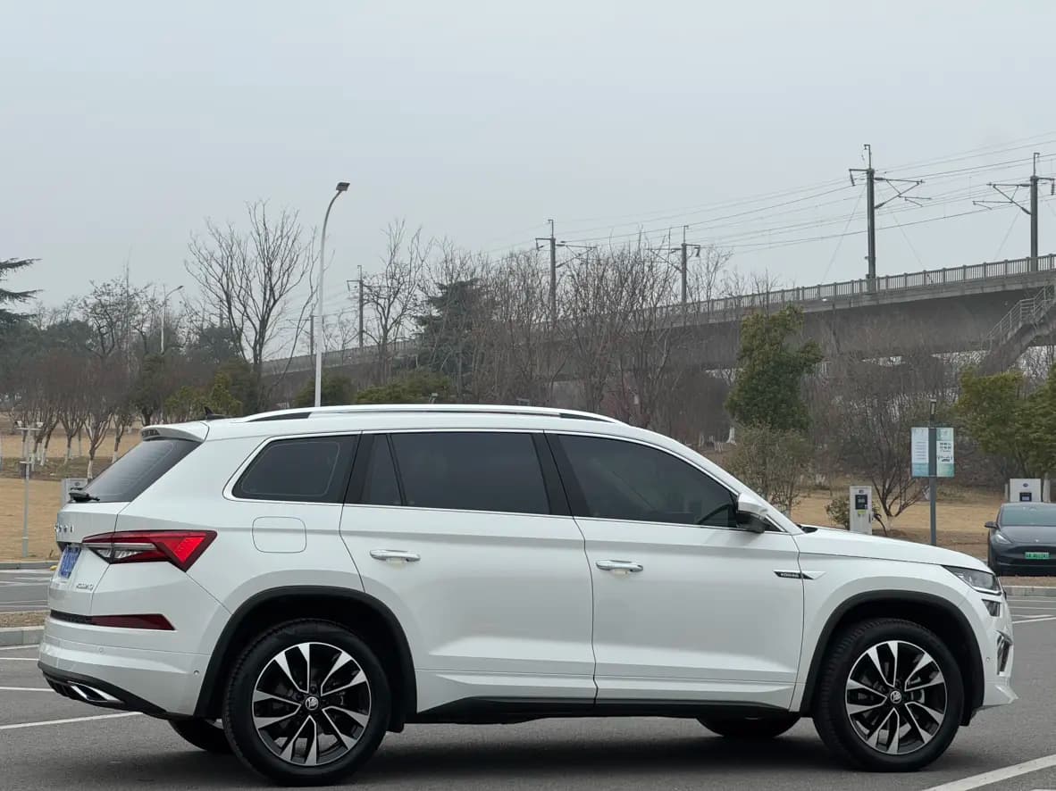 Skoda Kodiaq 2024 г. 20092 км. — фото 4