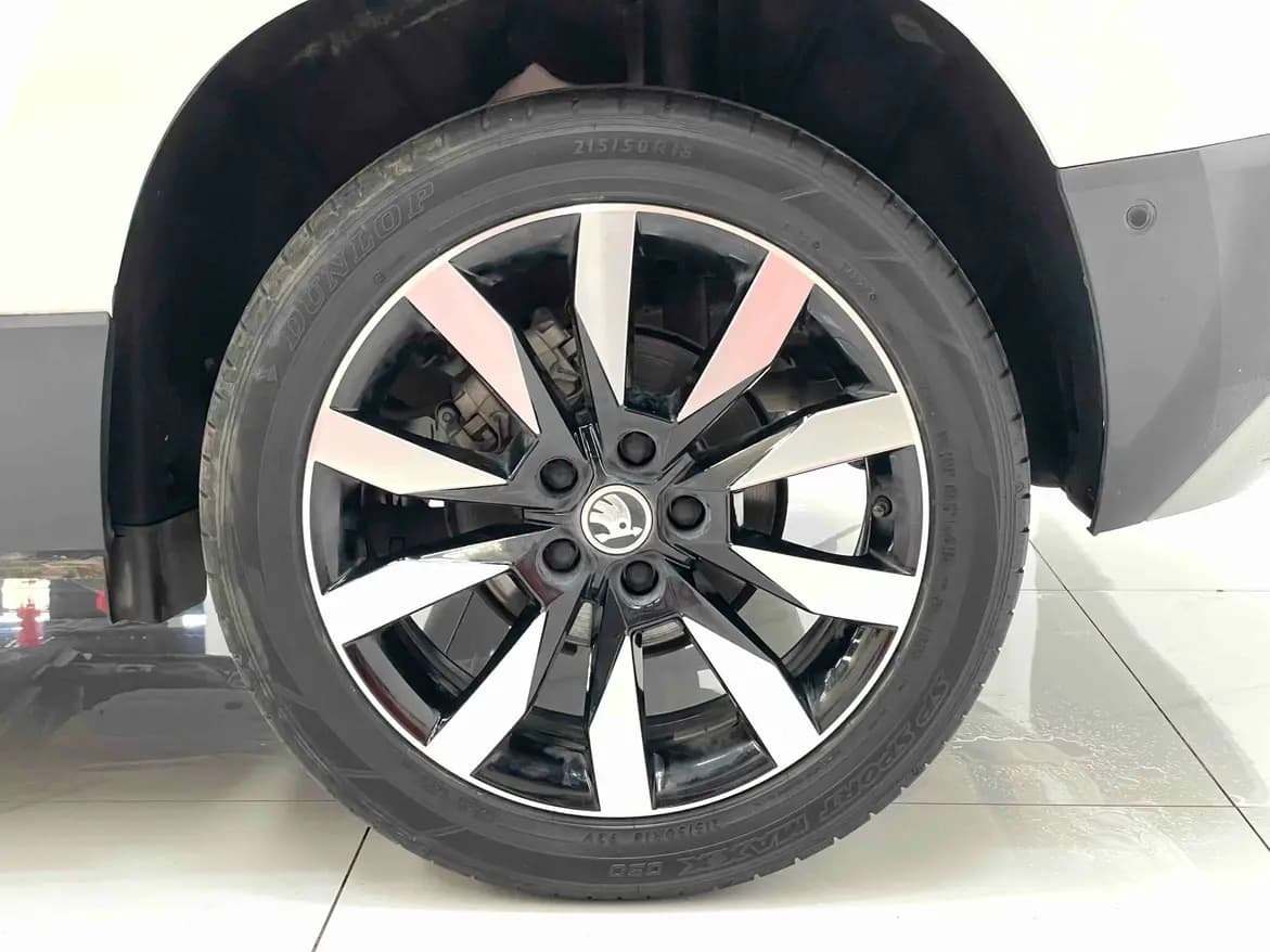 Skoda Karoq 2021 г. 20360 км. — фото 4
