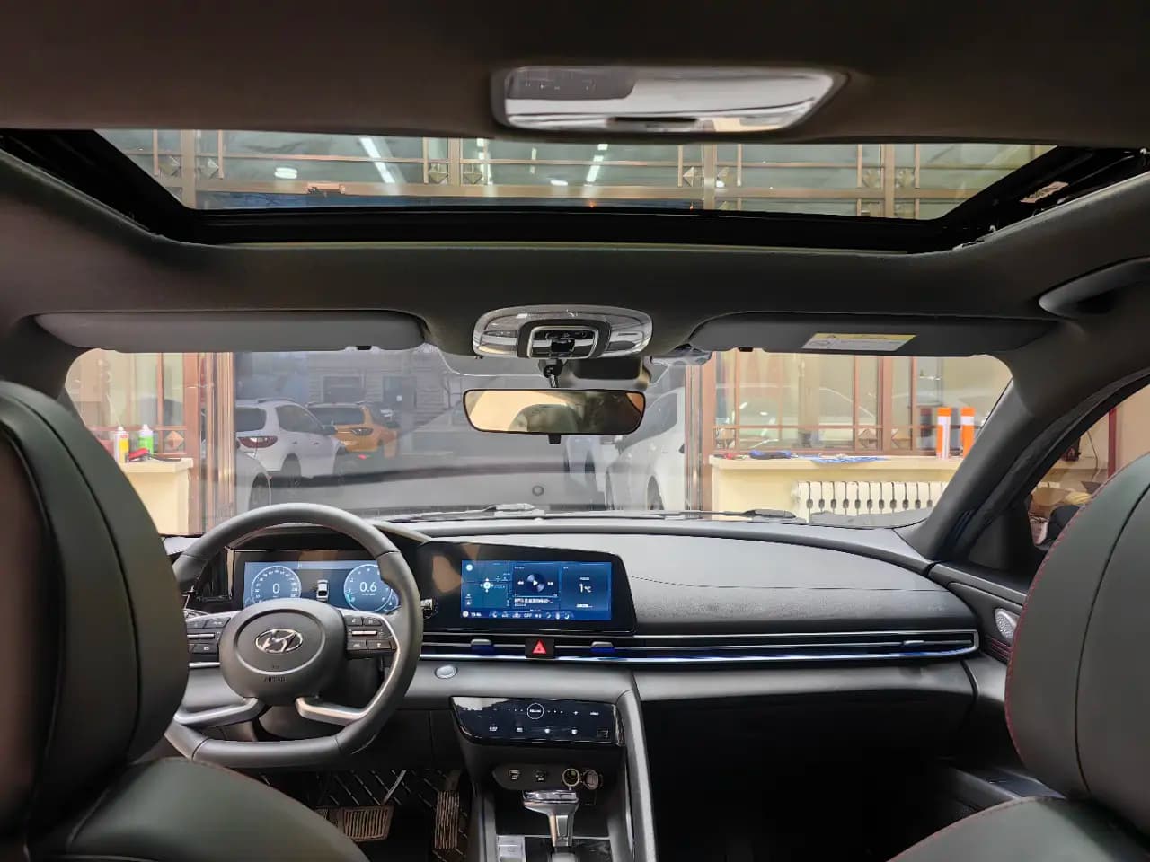 Hyundai Elantra 2022 г. 38145 км. — фото 12