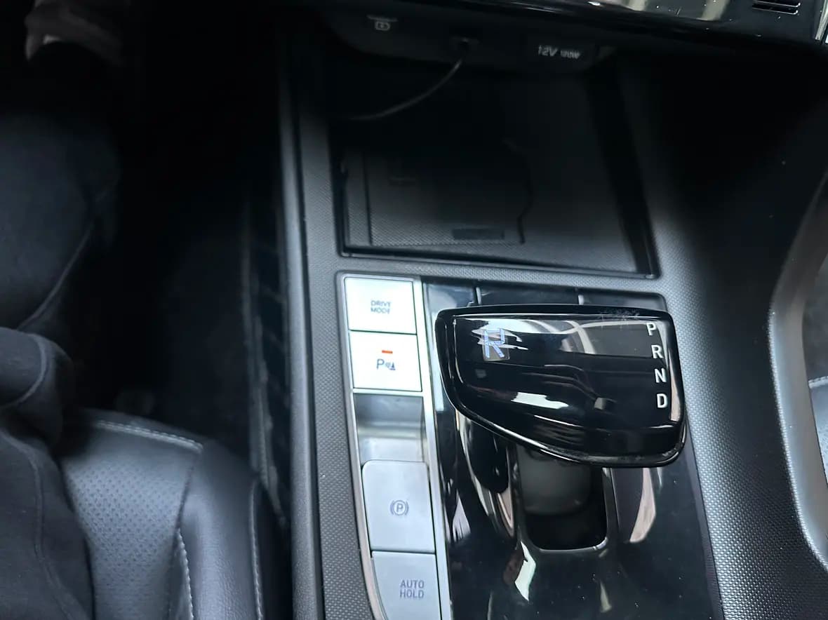 Hyundai Elantra 2022 г. 44141 км. — фото 11