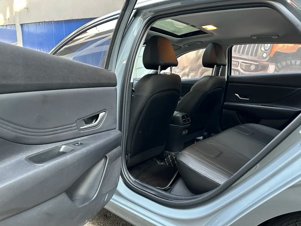 Hyundai Elantra 2022 г. 44141 км. — фото 13