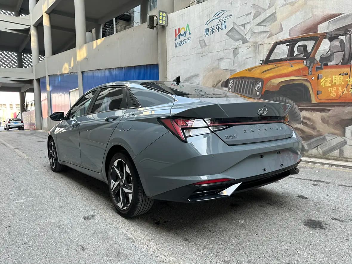 Hyundai Elantra 2022 г. 44141 км. — фото 4