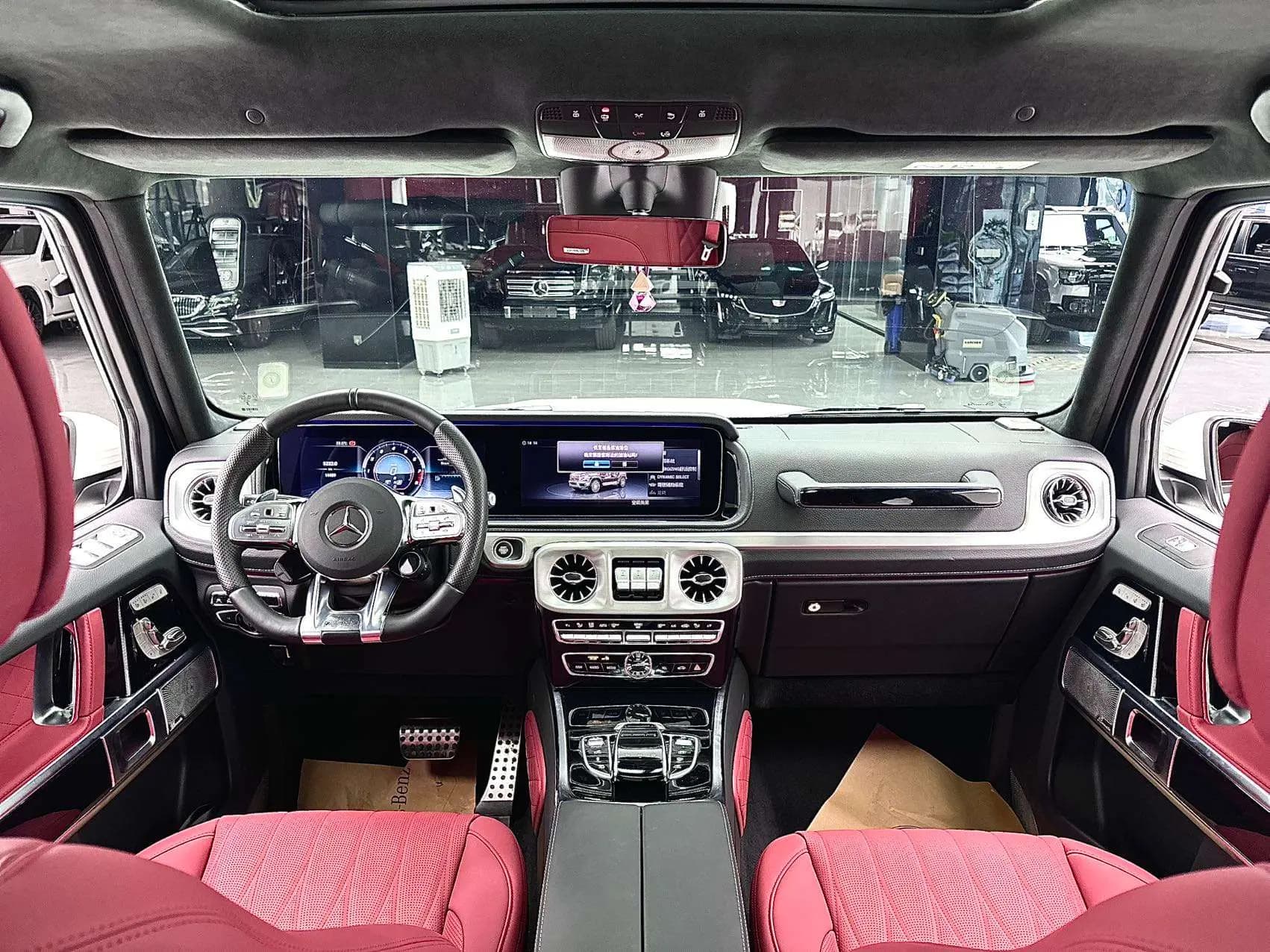 Mercedes-Benz G-Class AMG 2024 г. 14068 км. — фото 14