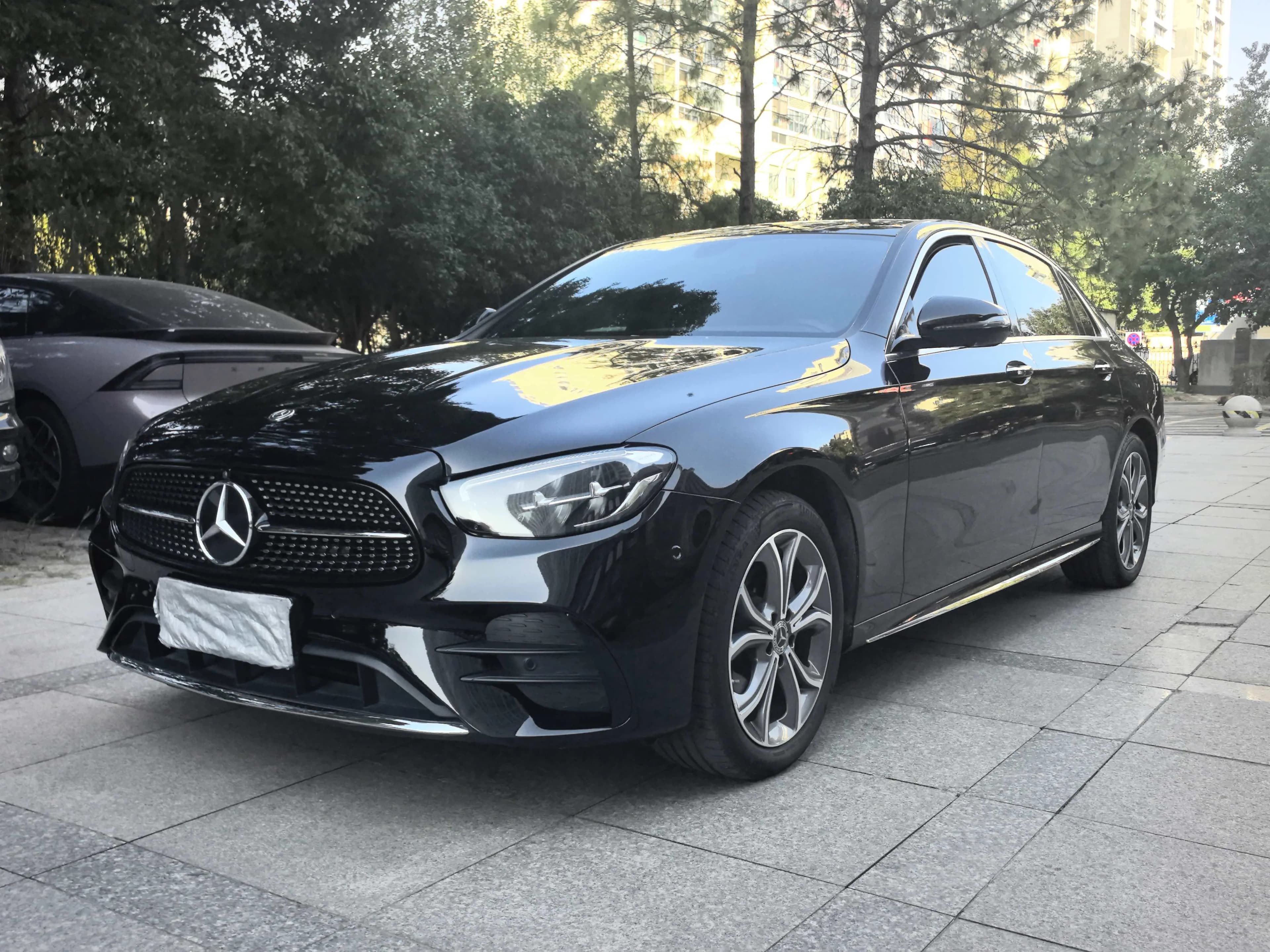 Mercedes-Benz E-Class 2021 г. 74395 км.