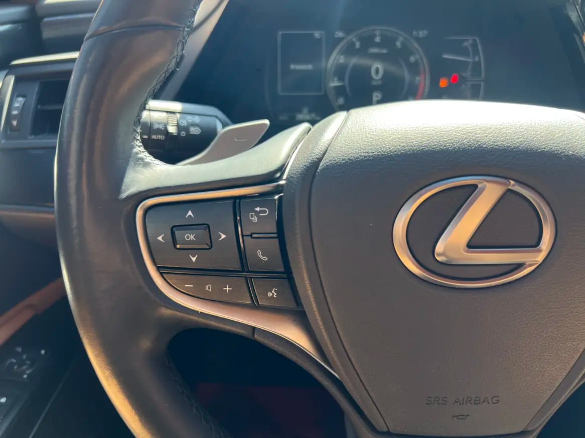 Lexus ES 2024 г. 28050 км. — фото 25
