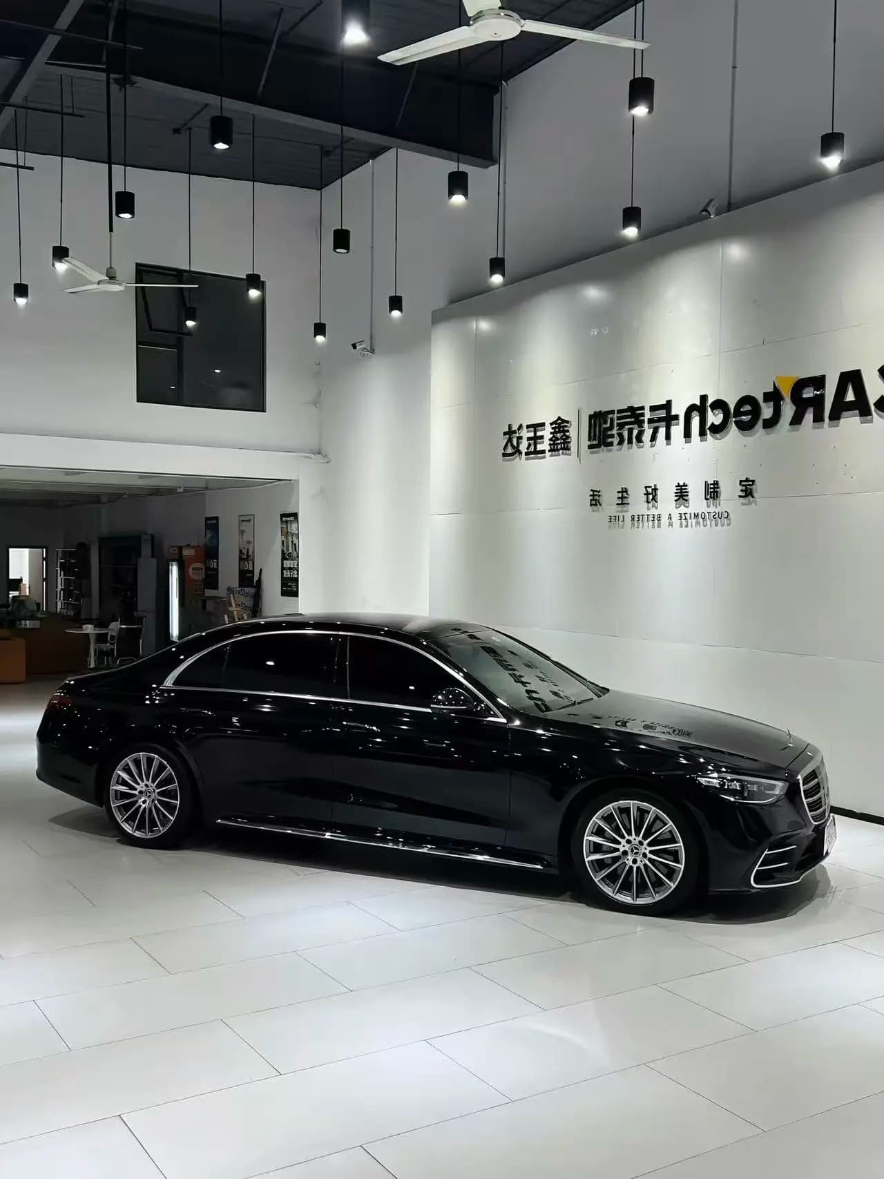 Mercedes-Benz Mercedes Benz S Class 2023 г. 36070 км. — фото 2