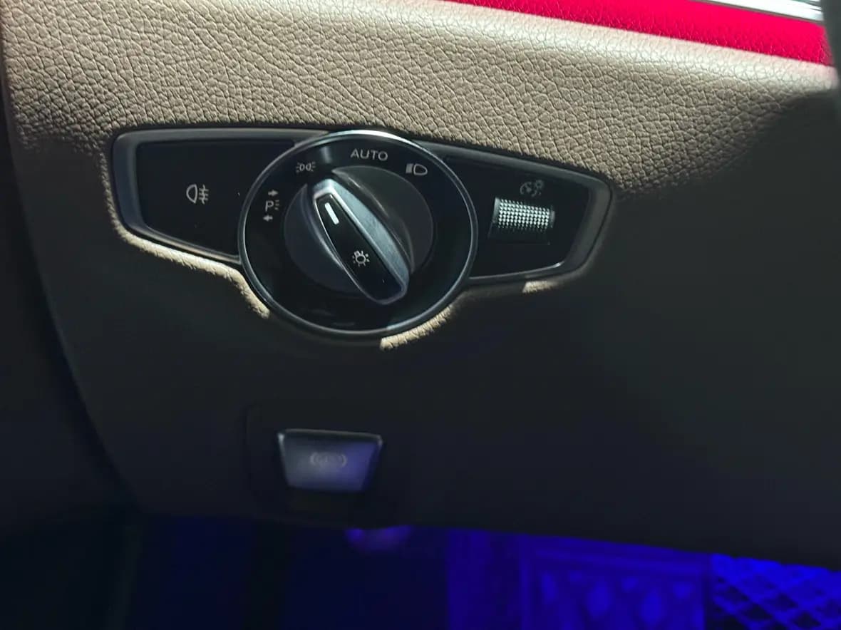 Mercedes-Benz E-Class 2021 г. 22017 км. — фото 28