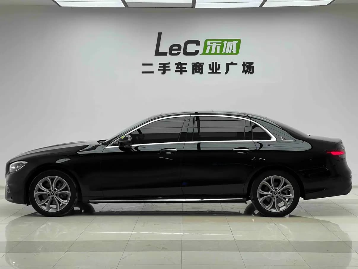 Mercedes-Benz E-Class 2021 г. 88061 км. — фото 3