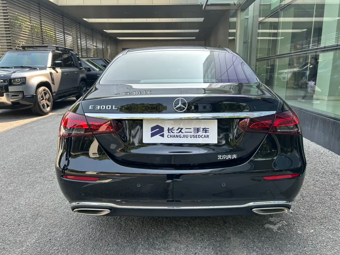 Mercedes-Benz E-Class 2022 г. 43130 км. — фото 6
