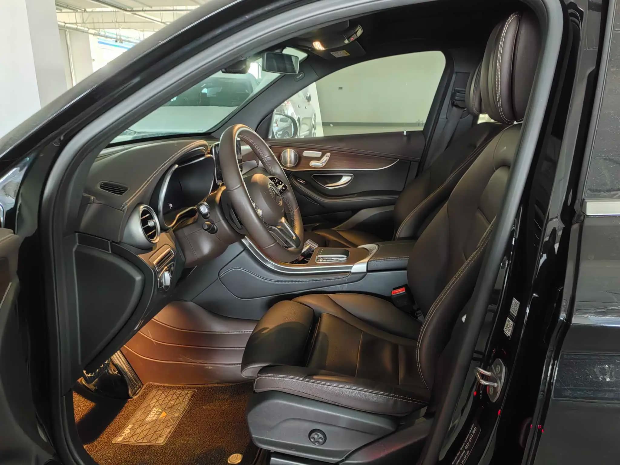 Mercedes-Benz GLC 2021 г. 81048 км. — фото 6
