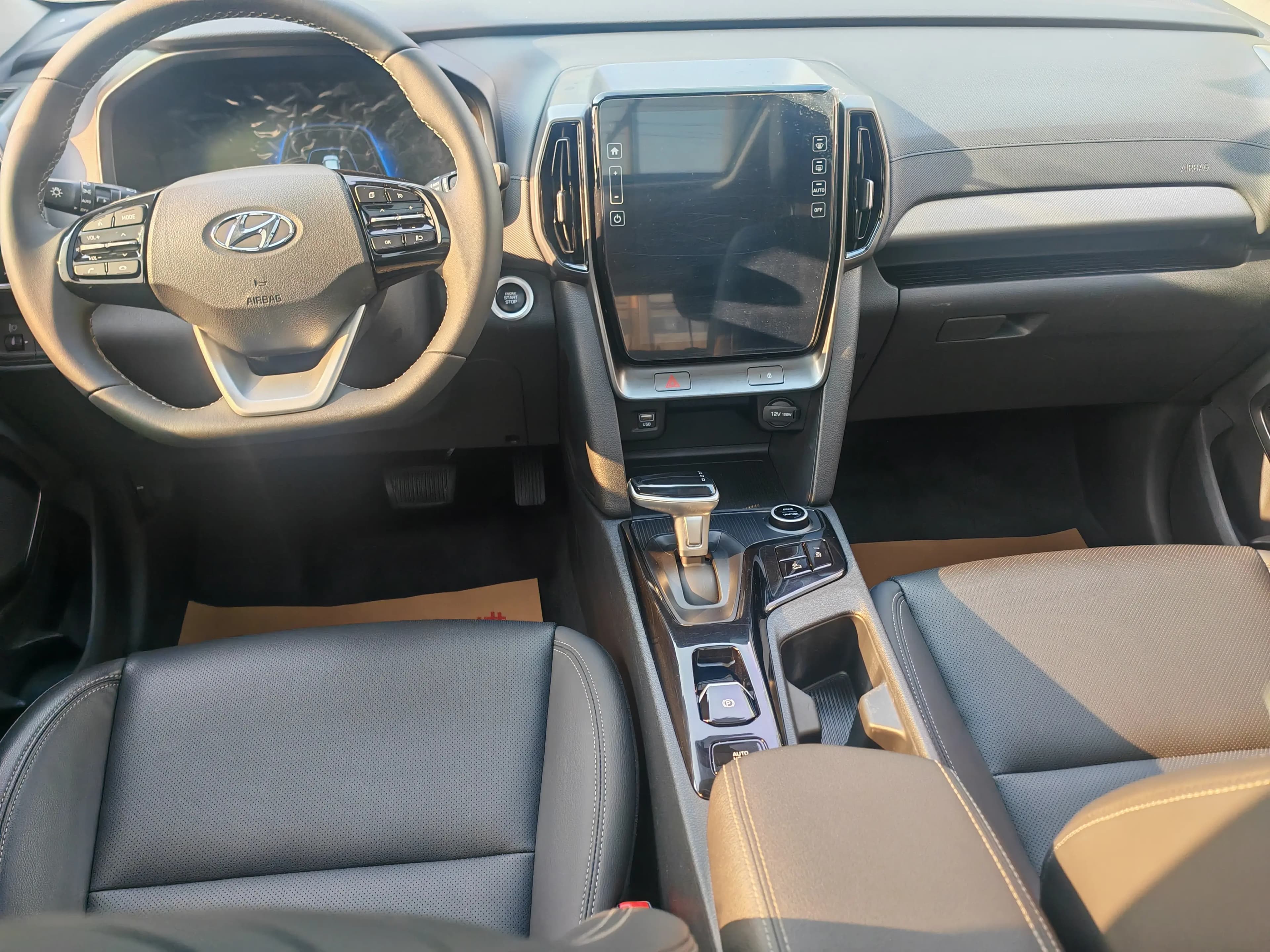 Hyundai ix35 2023 г. 27087 км. — фото 10