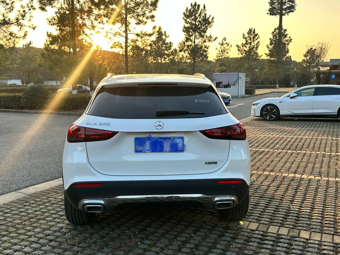 Mercedes-Benz GLA 2023 г. 50059 км. — фото 3