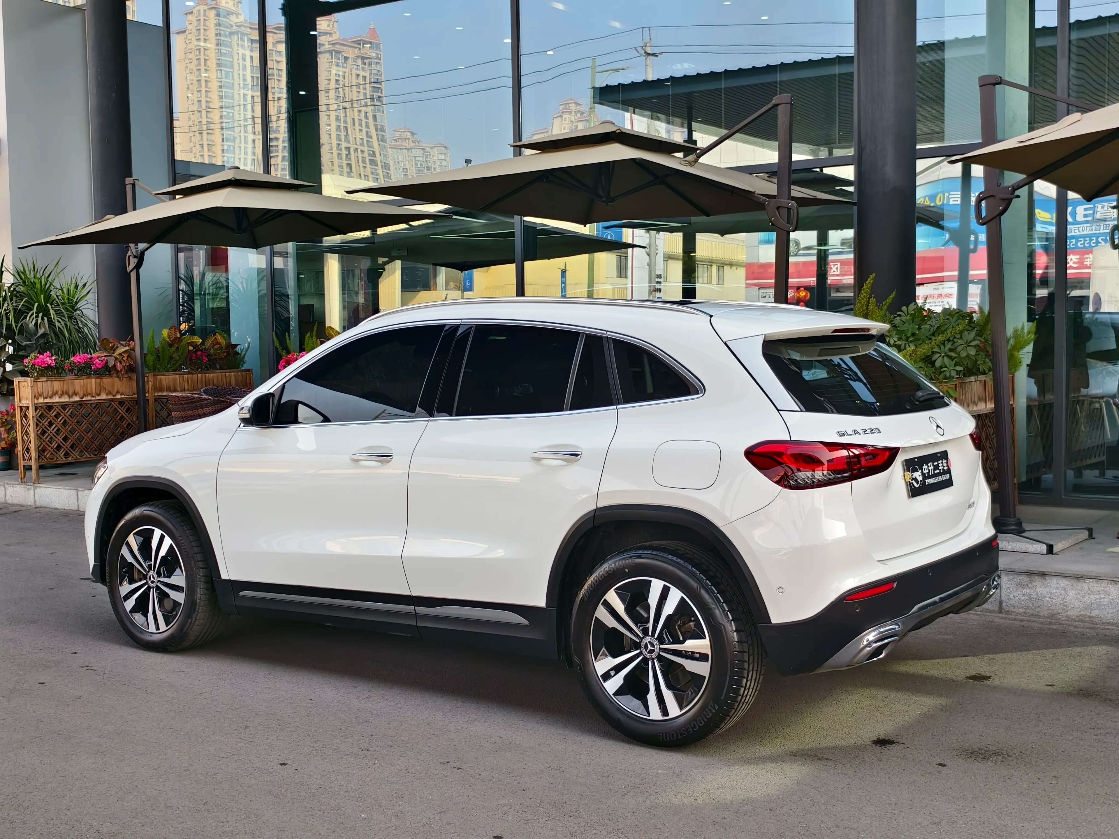 Mercedes-Benz GLA 2023 г. 52760 км. — фото 2