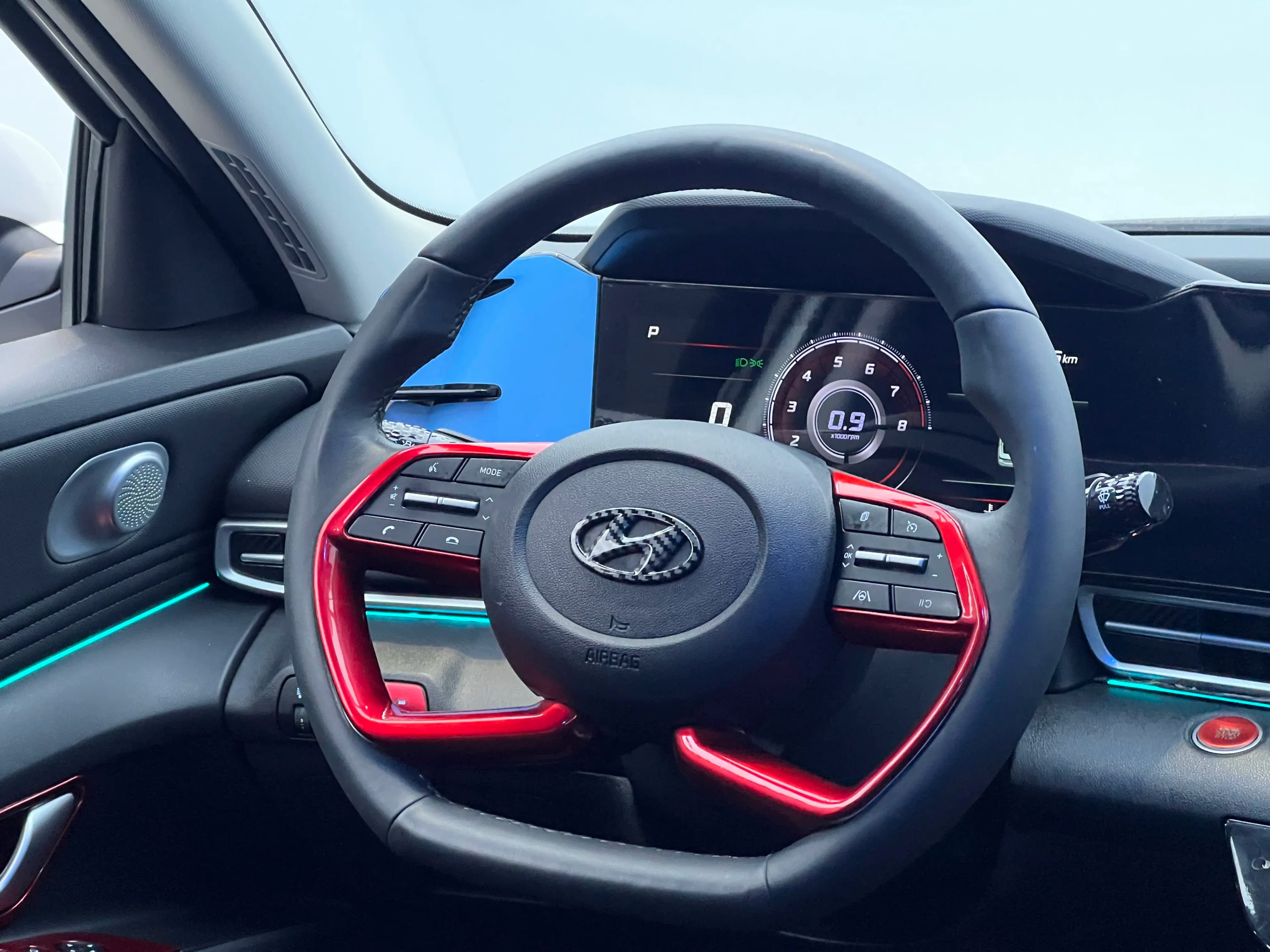 Hyundai Elantra 2023 г. 36014 км. — фото 16