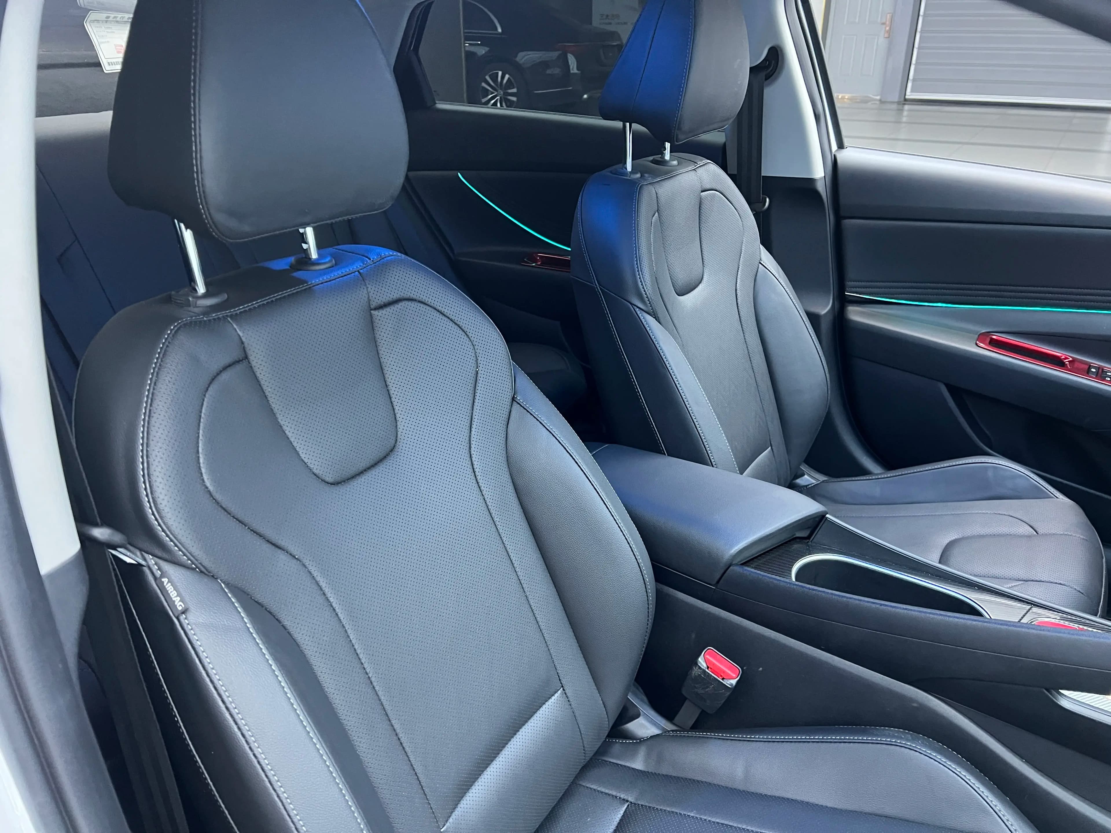 Hyundai Elantra 2023 г. 36014 км. — фото 25